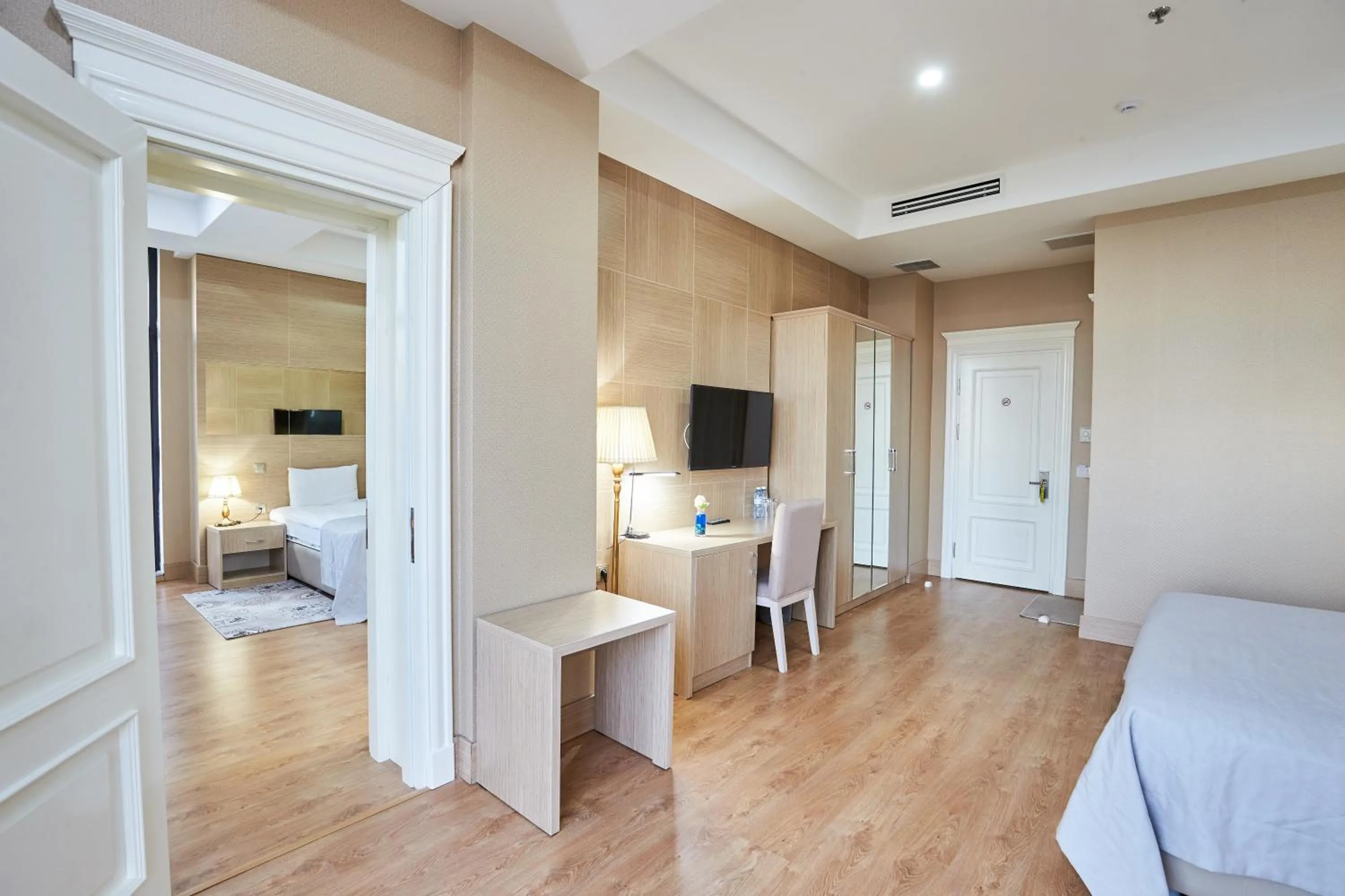 Bedroom, Bed in NOBEL Hotel