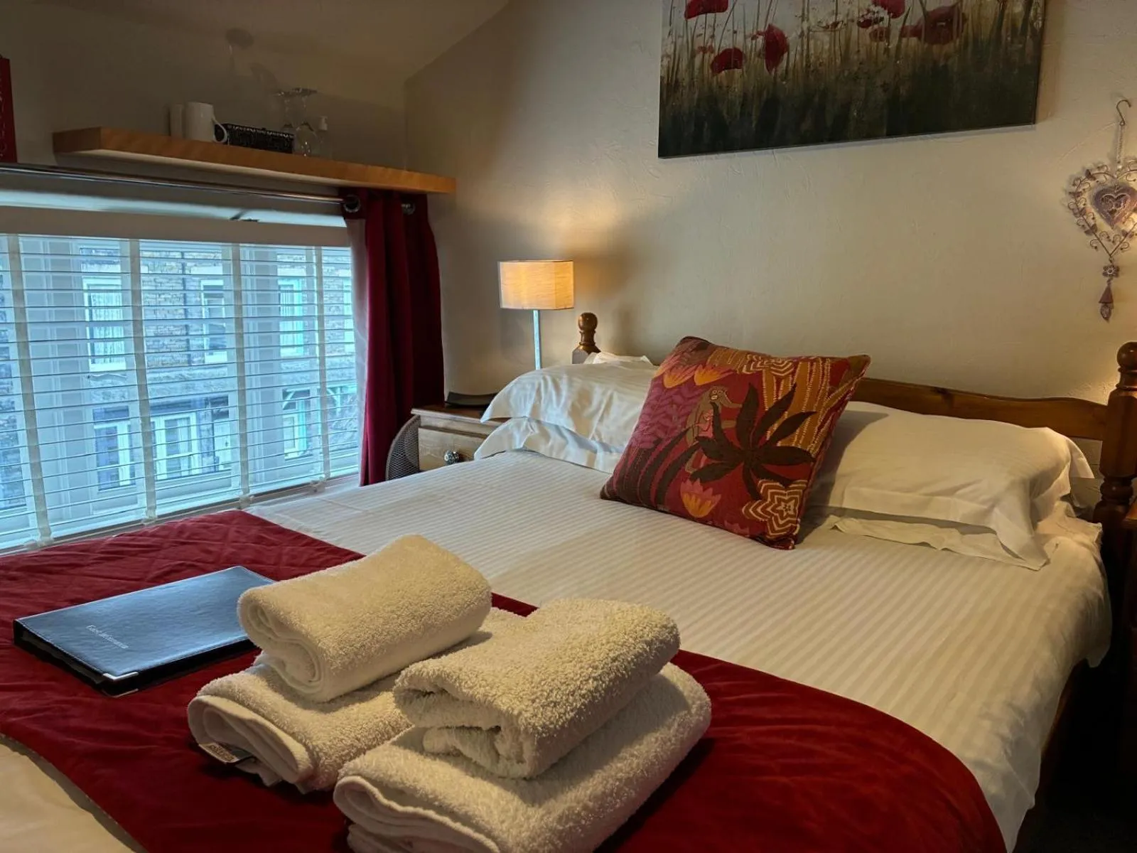 Bed in 3 Cambridge Villas