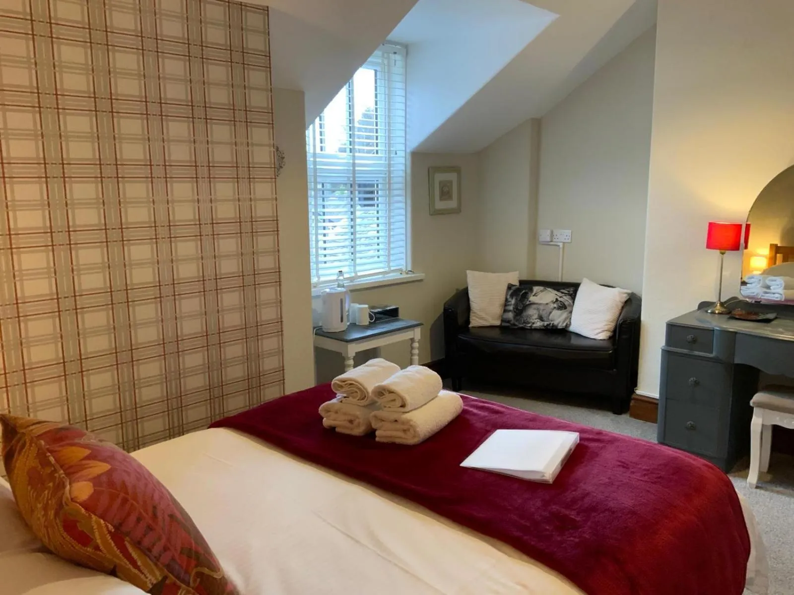 Bed in 3 Cambridge Villas