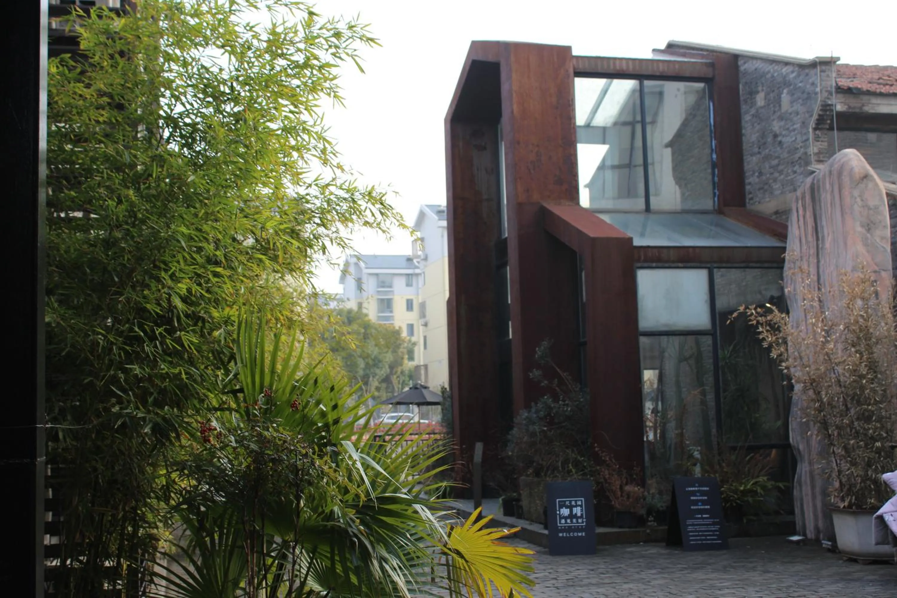 Restaurant/places to eat in Lin Yin Art Hotel Shanghai（Pudong airport）