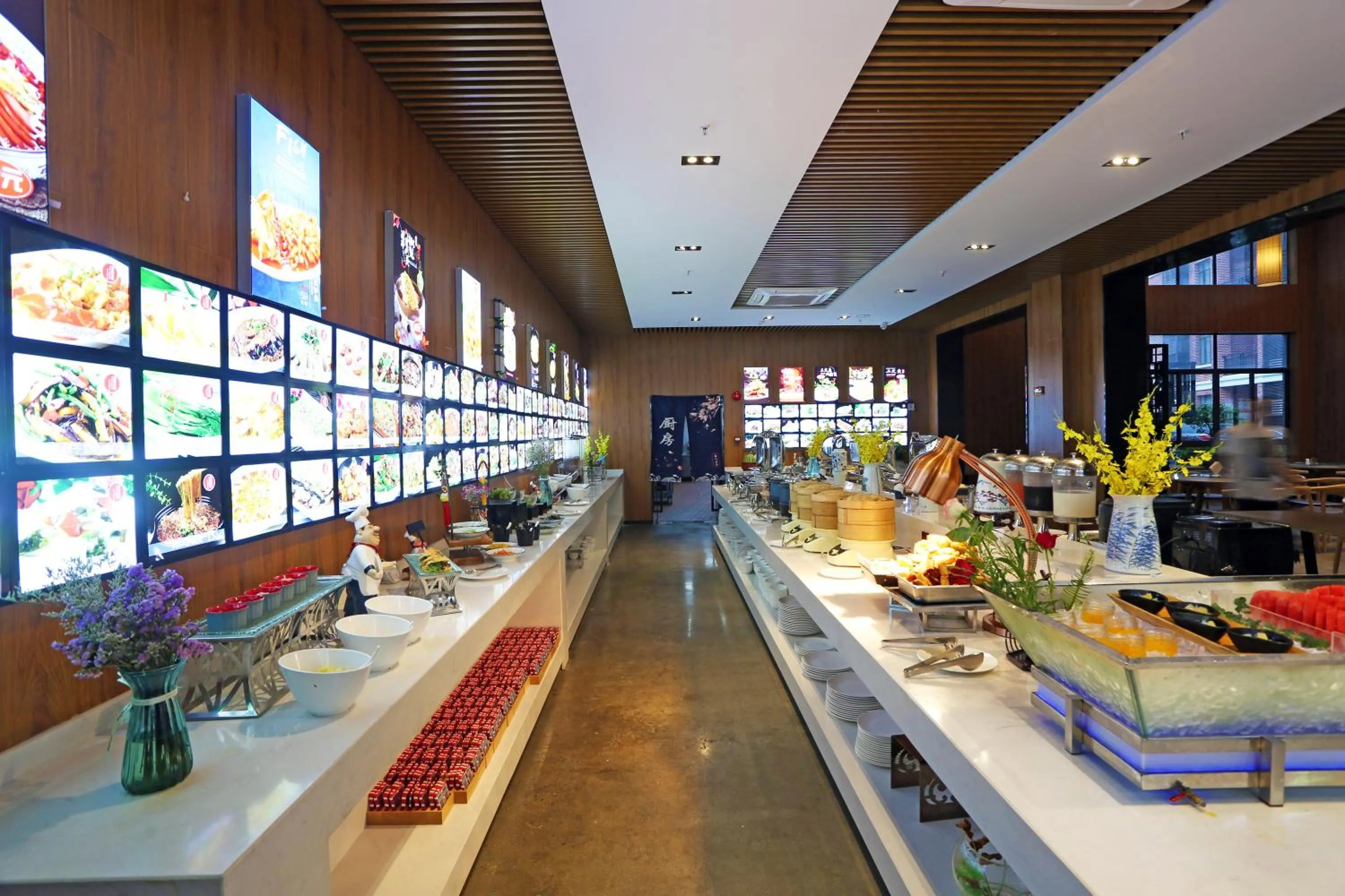 Restaurant/places to eat in Lin Yin Art Hotel Shanghai（Pudong airport）