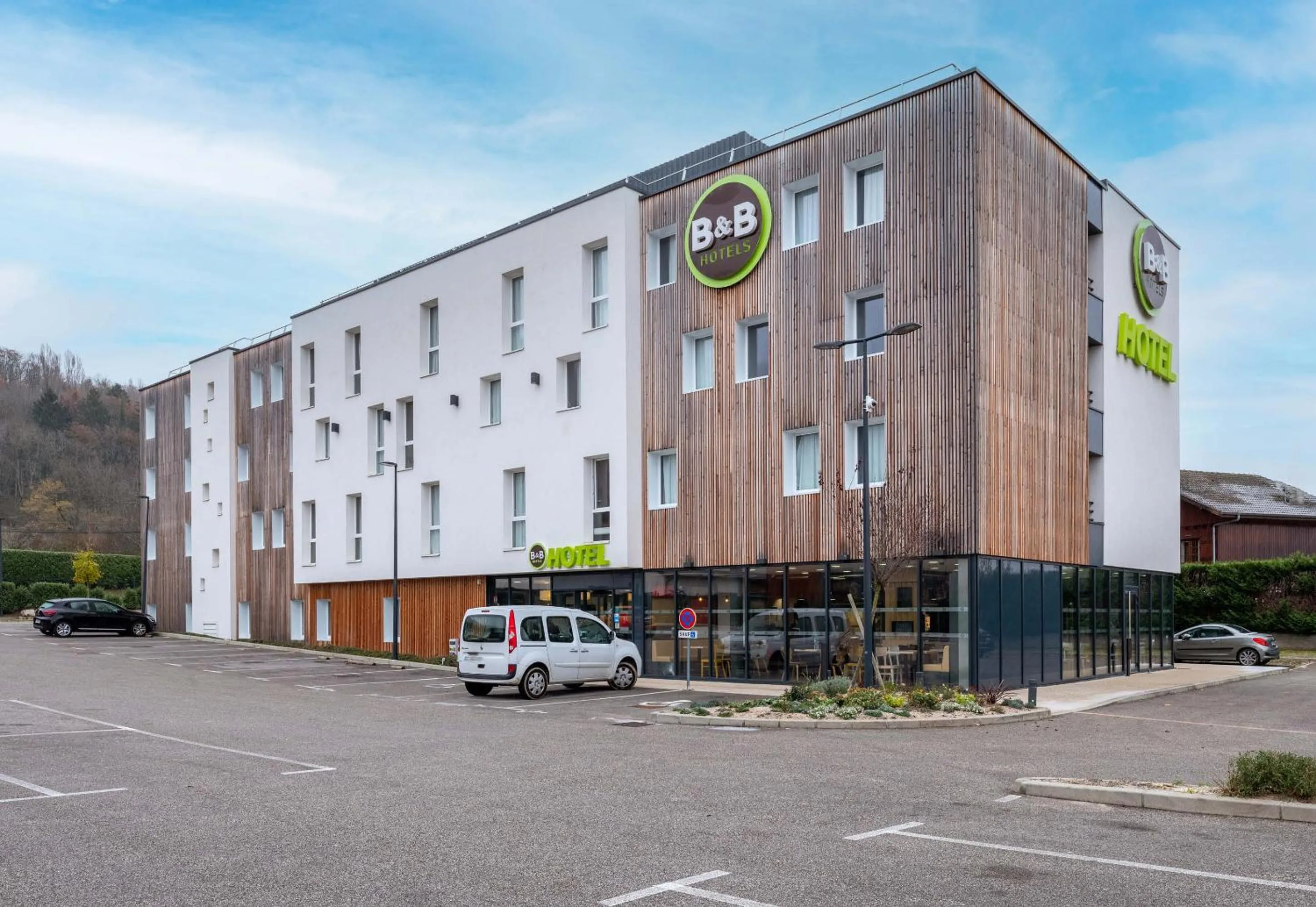 Property building in B&B HOTEL ANNEMASSE Saint-Cergues