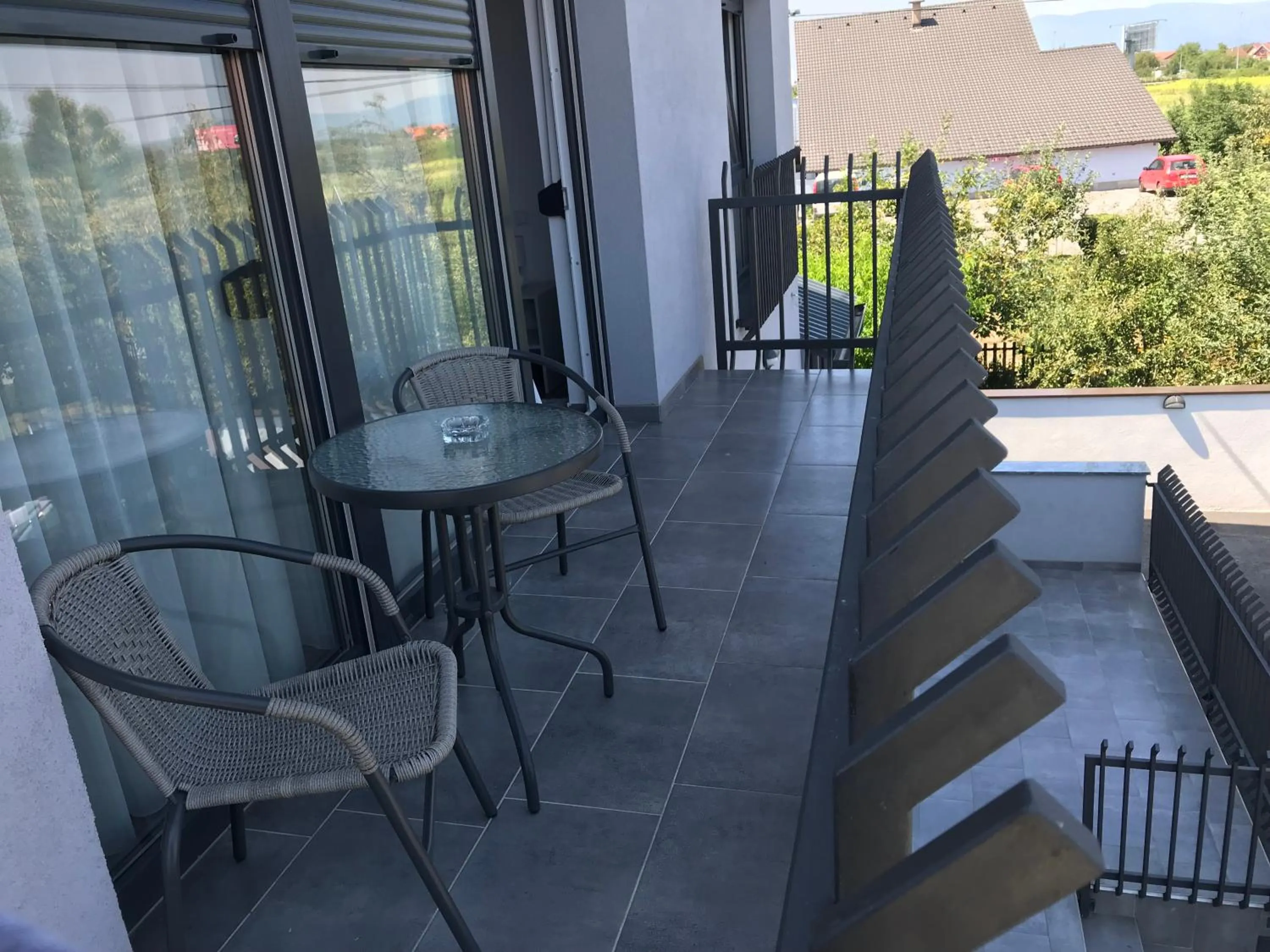 Day in Filipovic rent a car & apartments