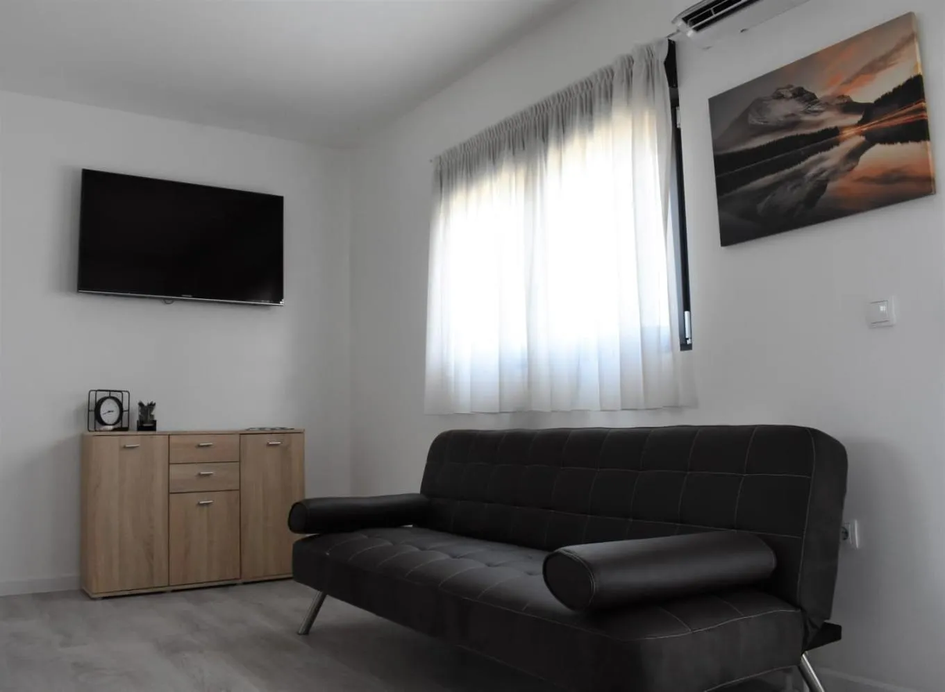 TV and multimedia in Filipovic rent a car & apartments