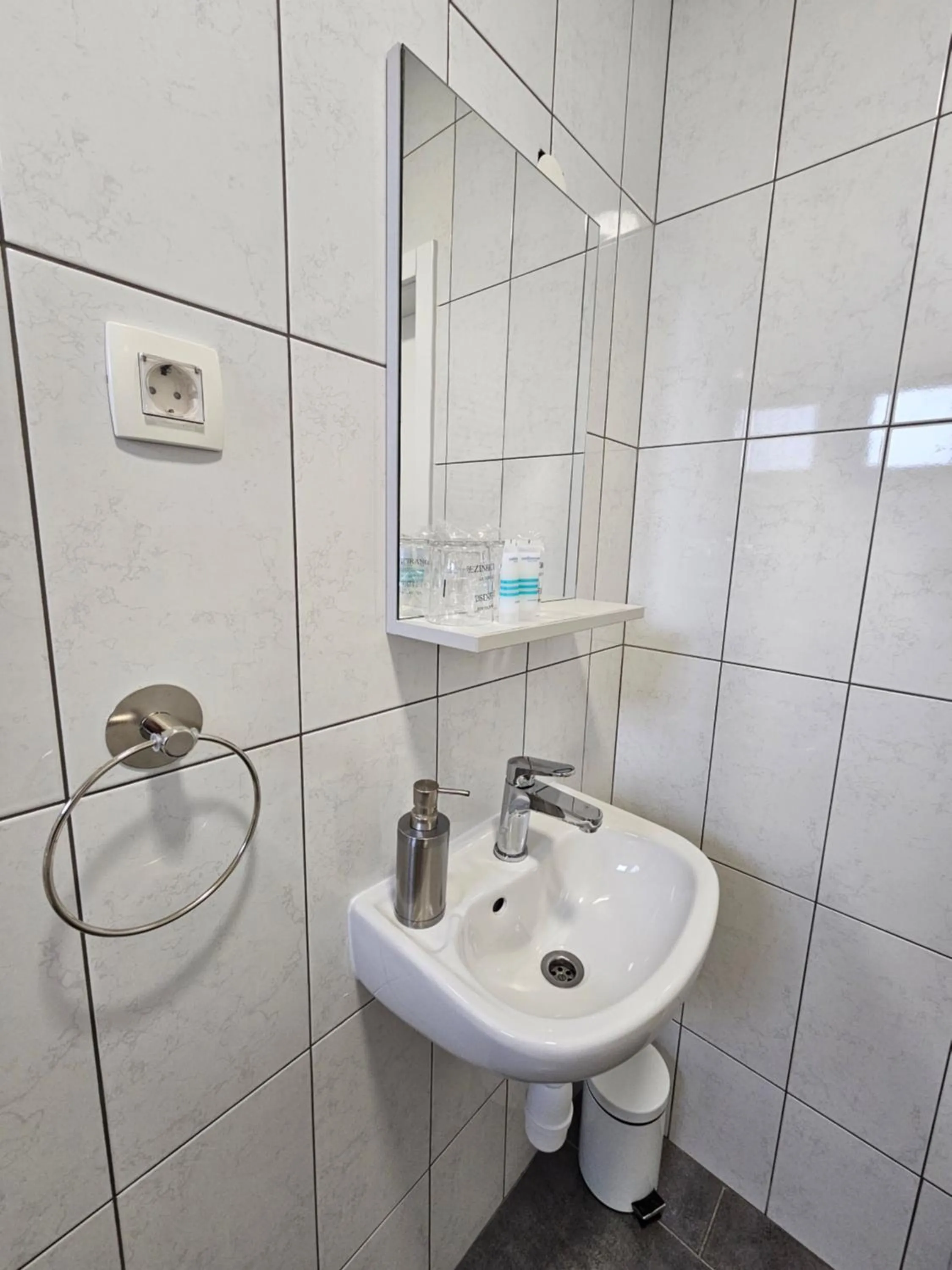 Shower in Filipovic rent a car & apartments