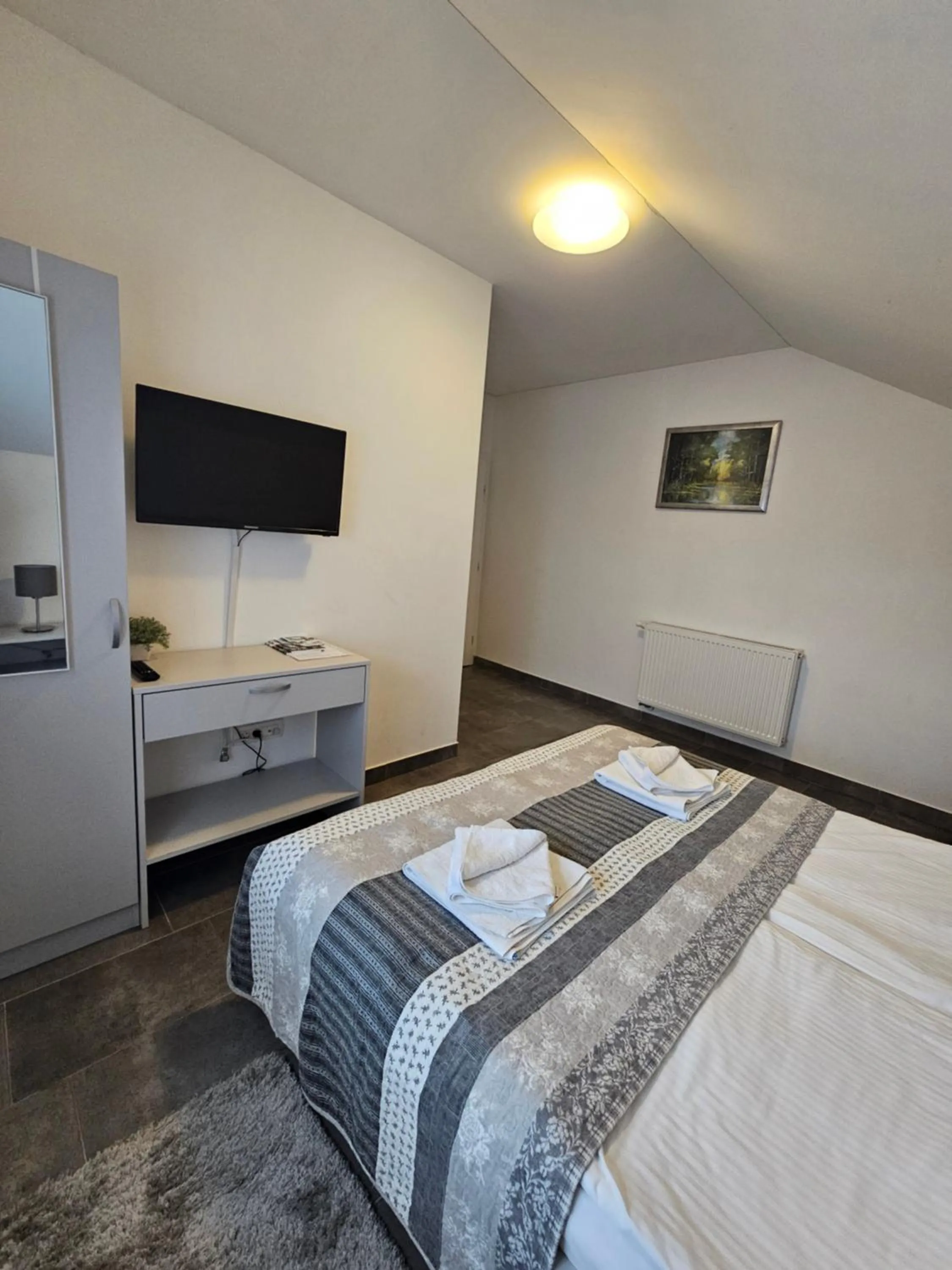 Bed in Filipovic rent a car & apartments