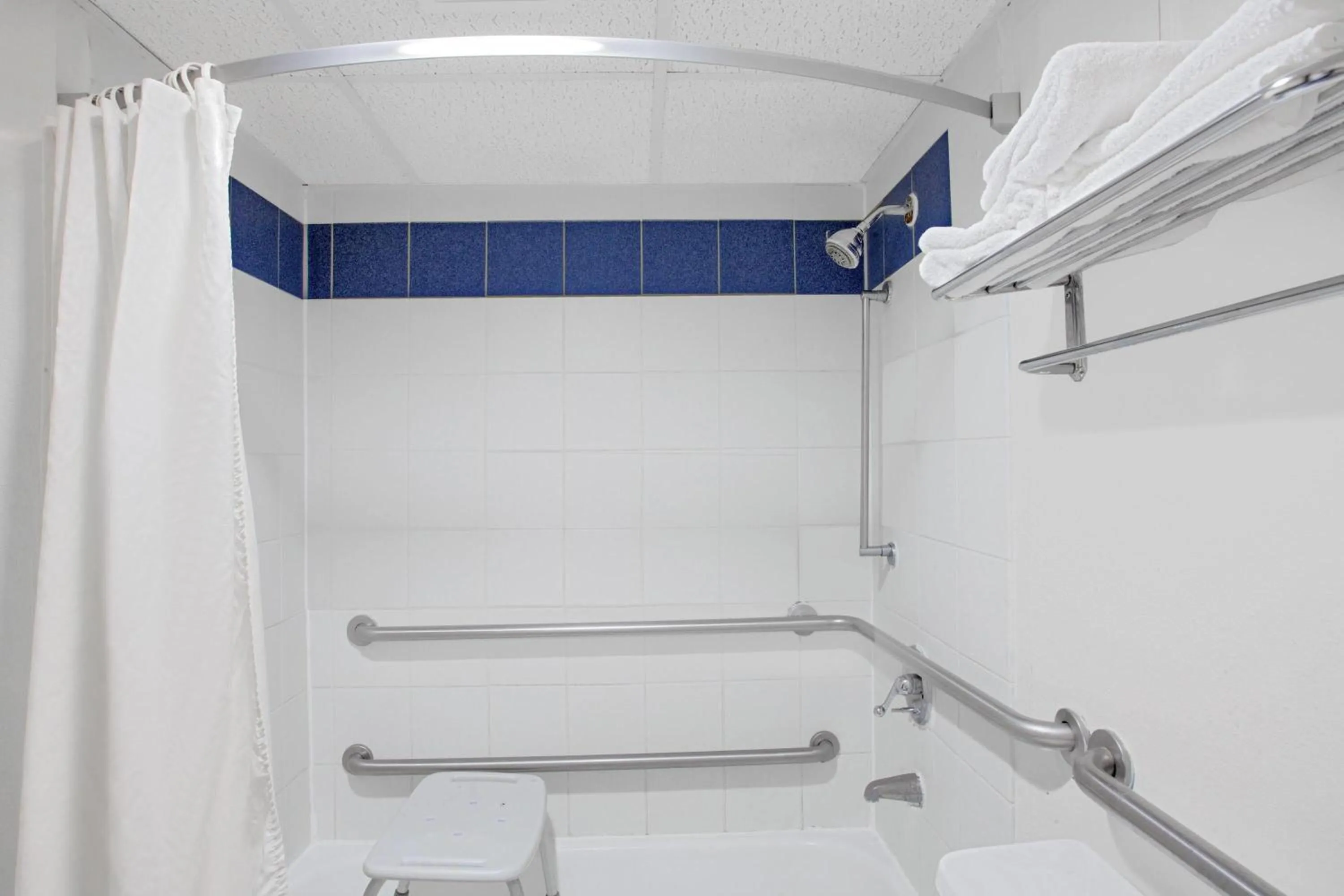 Shower in Super 8 by Wyndham Port Royal/Beaufort