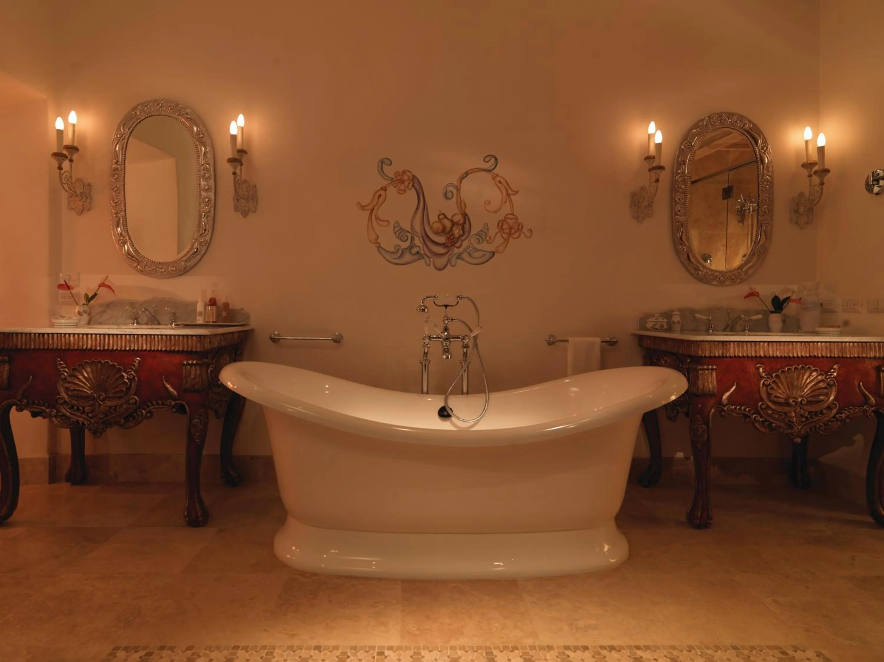 Bathroom in Palacio Nazarenas, A Belmond Hotel, Cusco