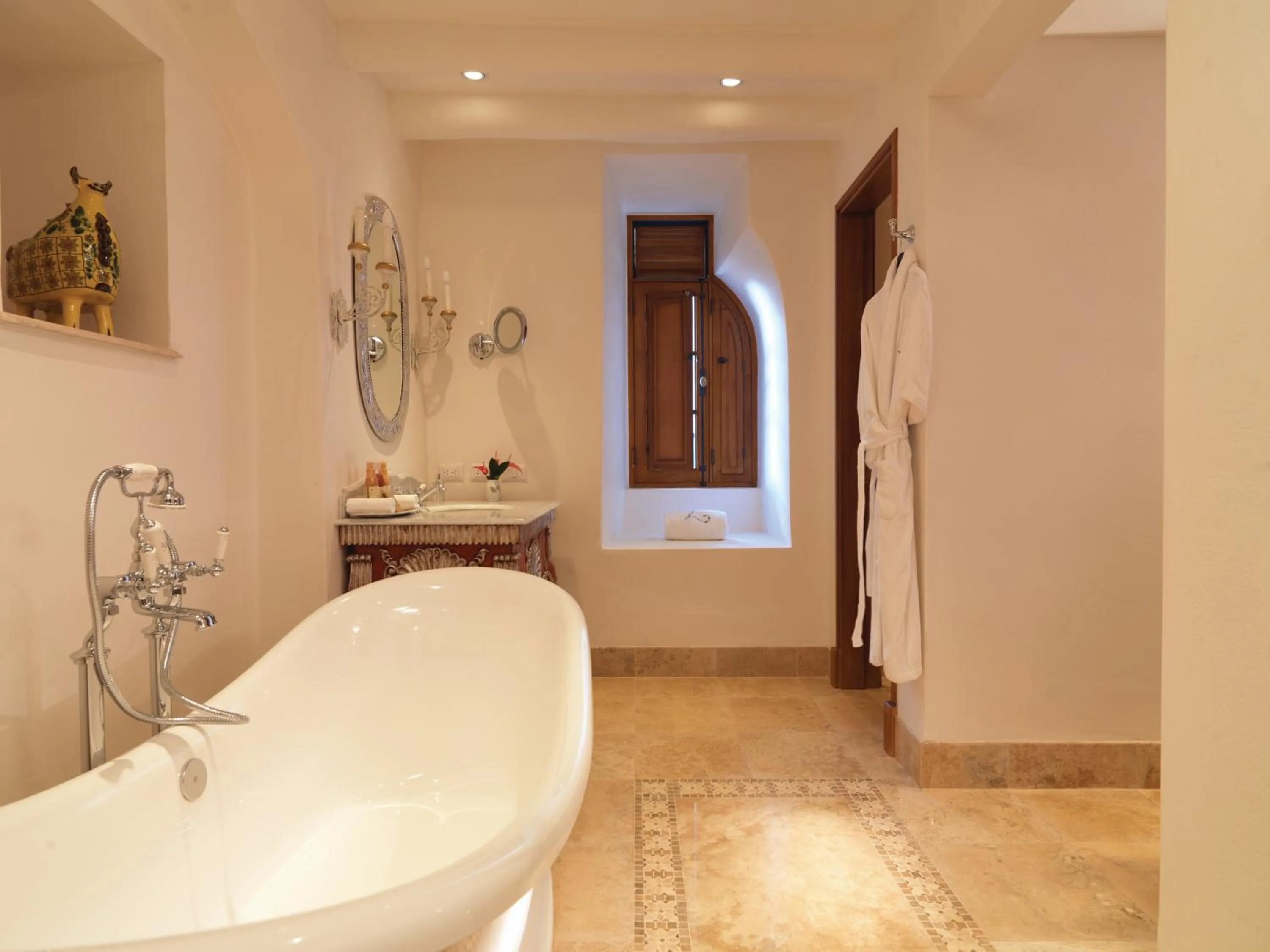 Bathroom in Palacio Nazarenas, A Belmond Hotel, Cusco