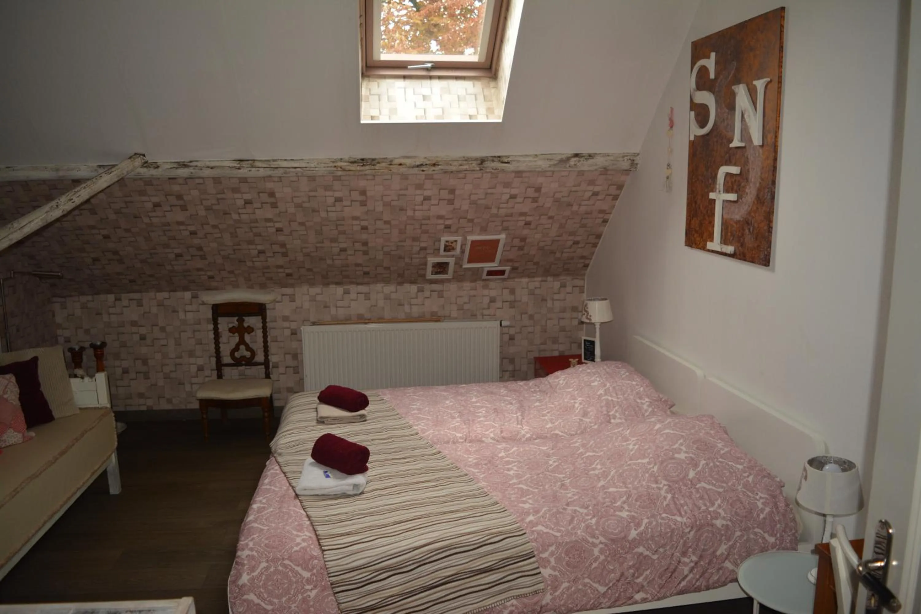 Bed in Tintaglia, betaalbaar en gastvrij