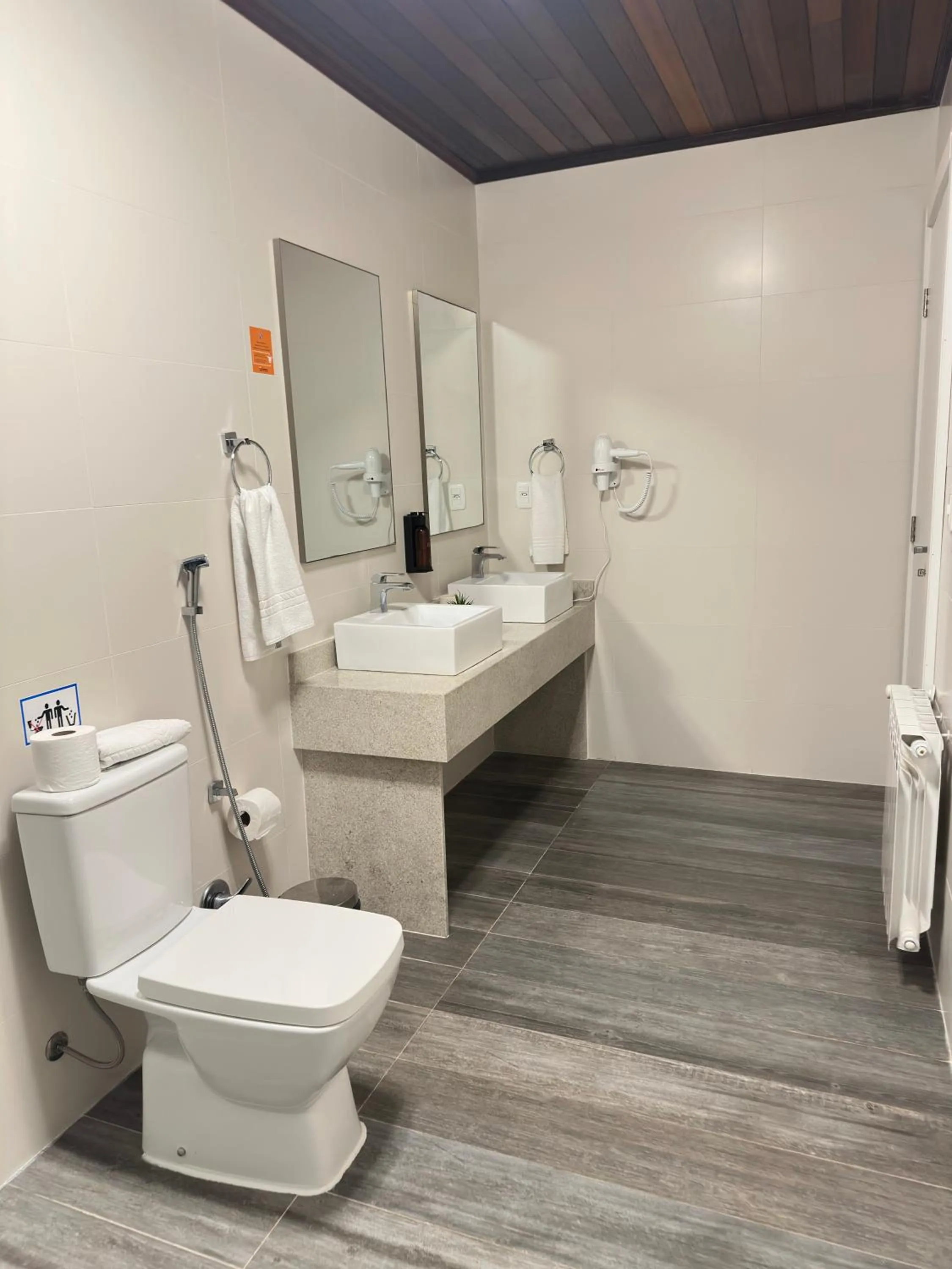 Bathroom in Letto Hotel Flores da Cunha