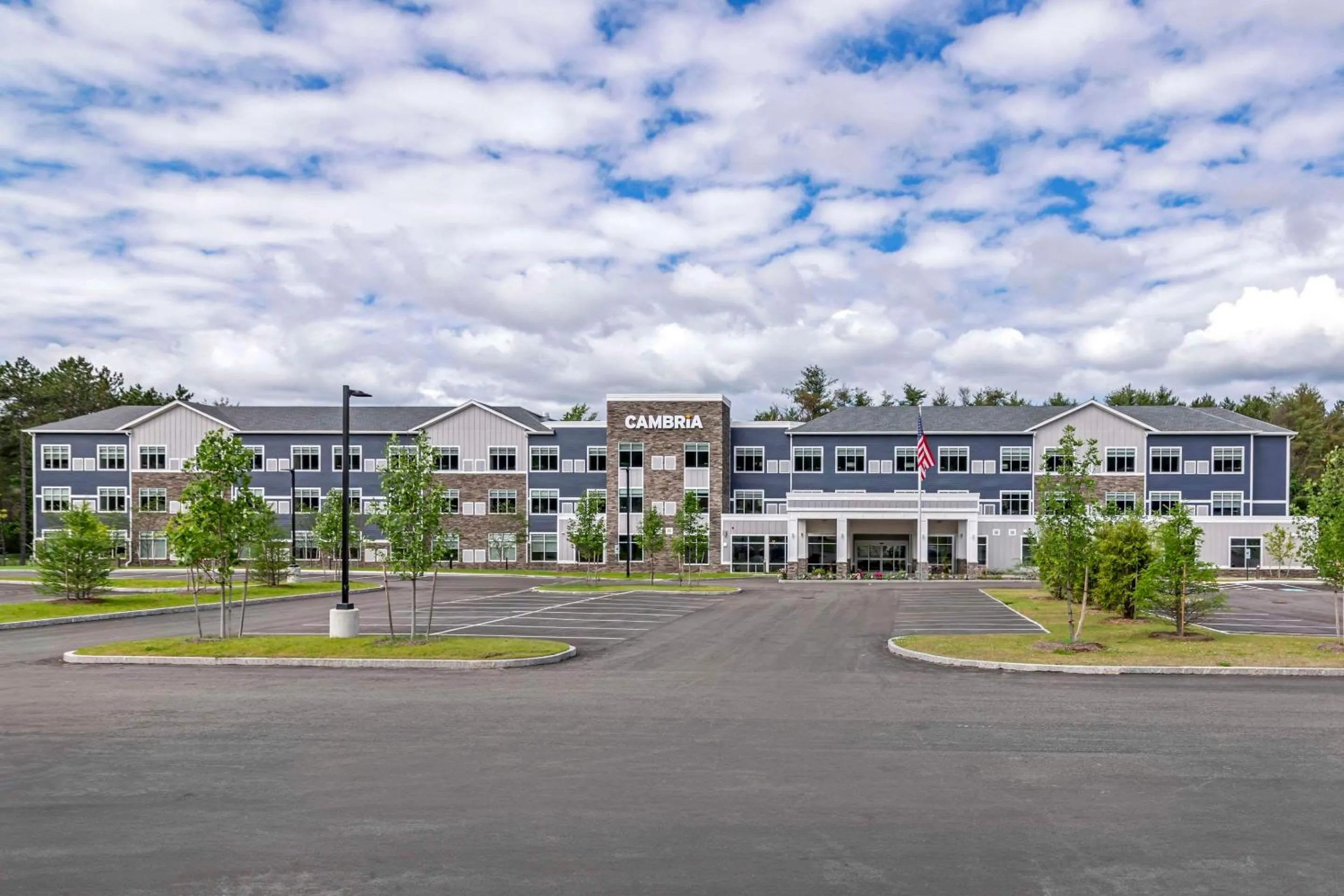 Property building in Cambria Hotel North Conway