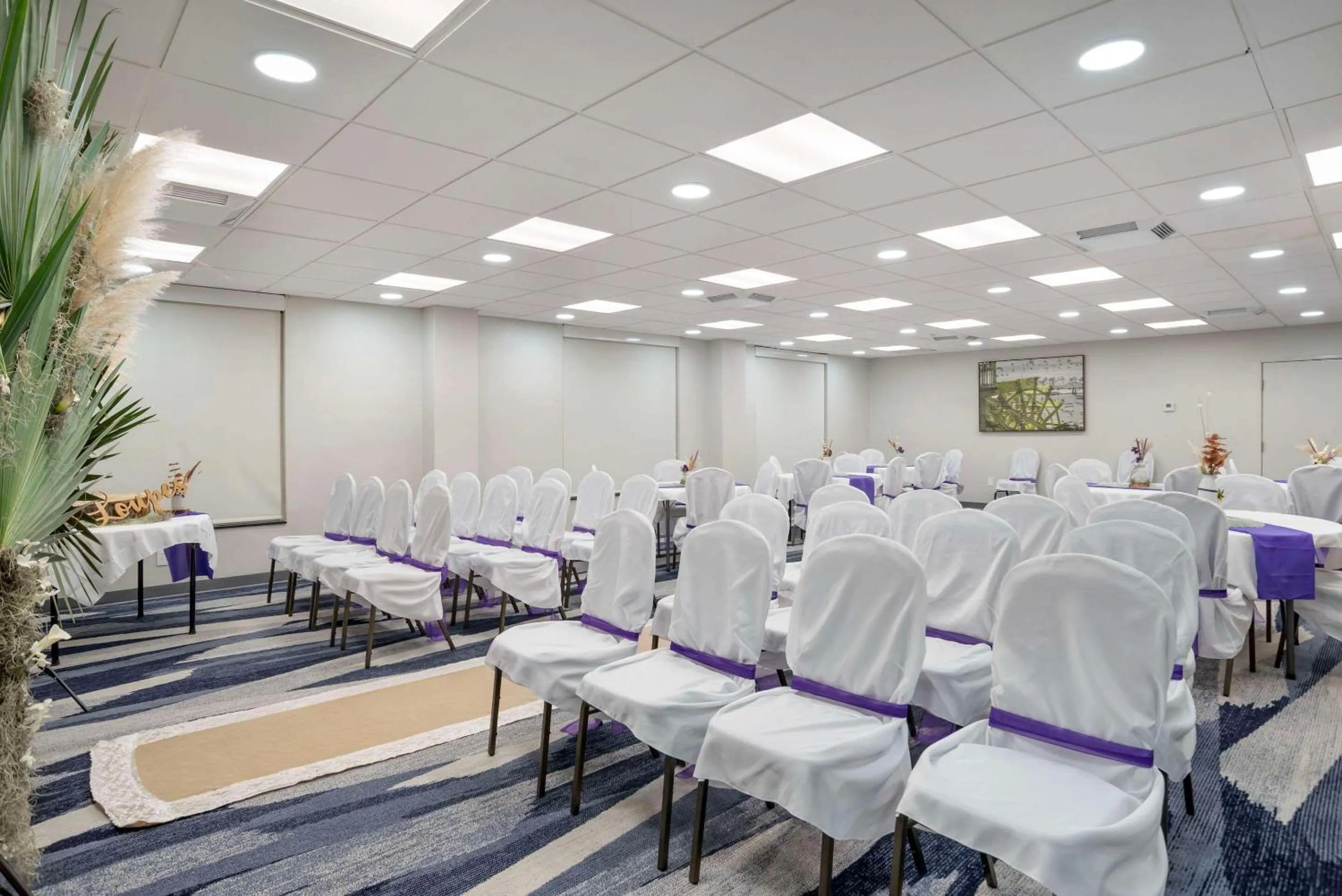 Meeting/conference room in Comfort Inn & Suites New Orleans Airport North