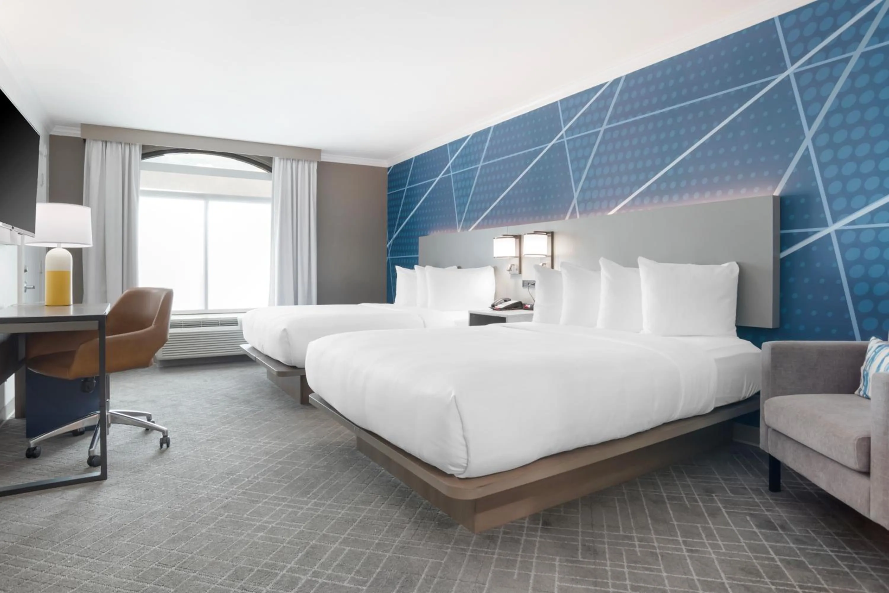 Bed in Comfort Inn & Suites New Orleans Airport North