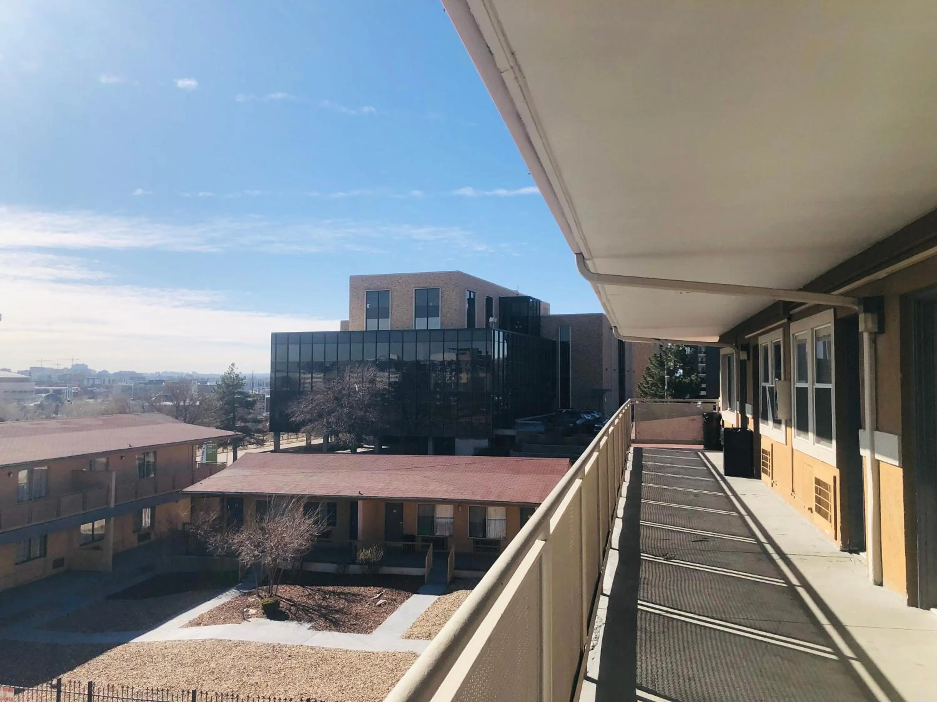 Property building in Budget Inn Denver Downtown