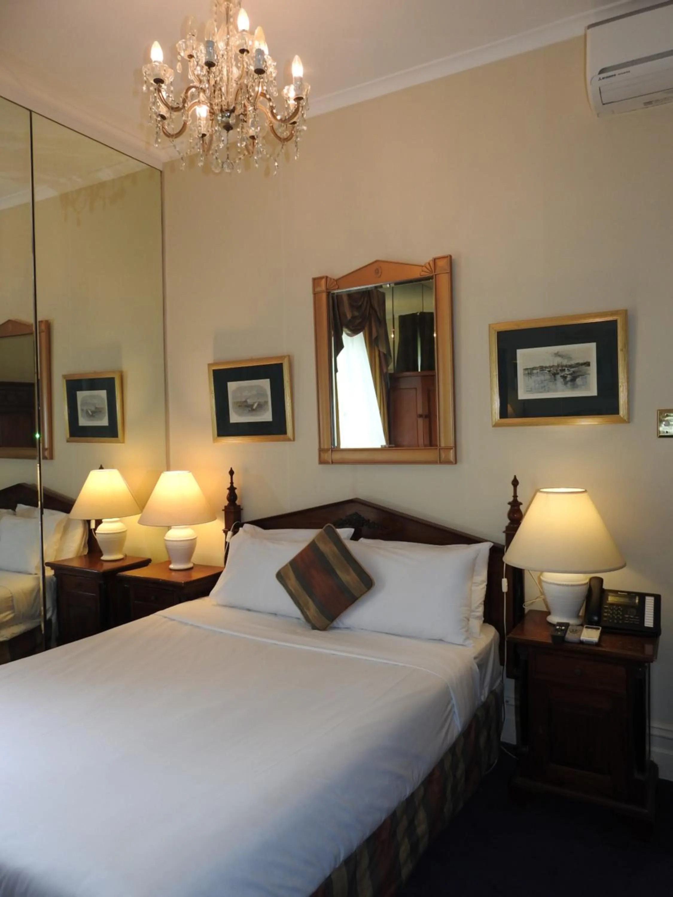 Bed in Manor House Boutique Hotel