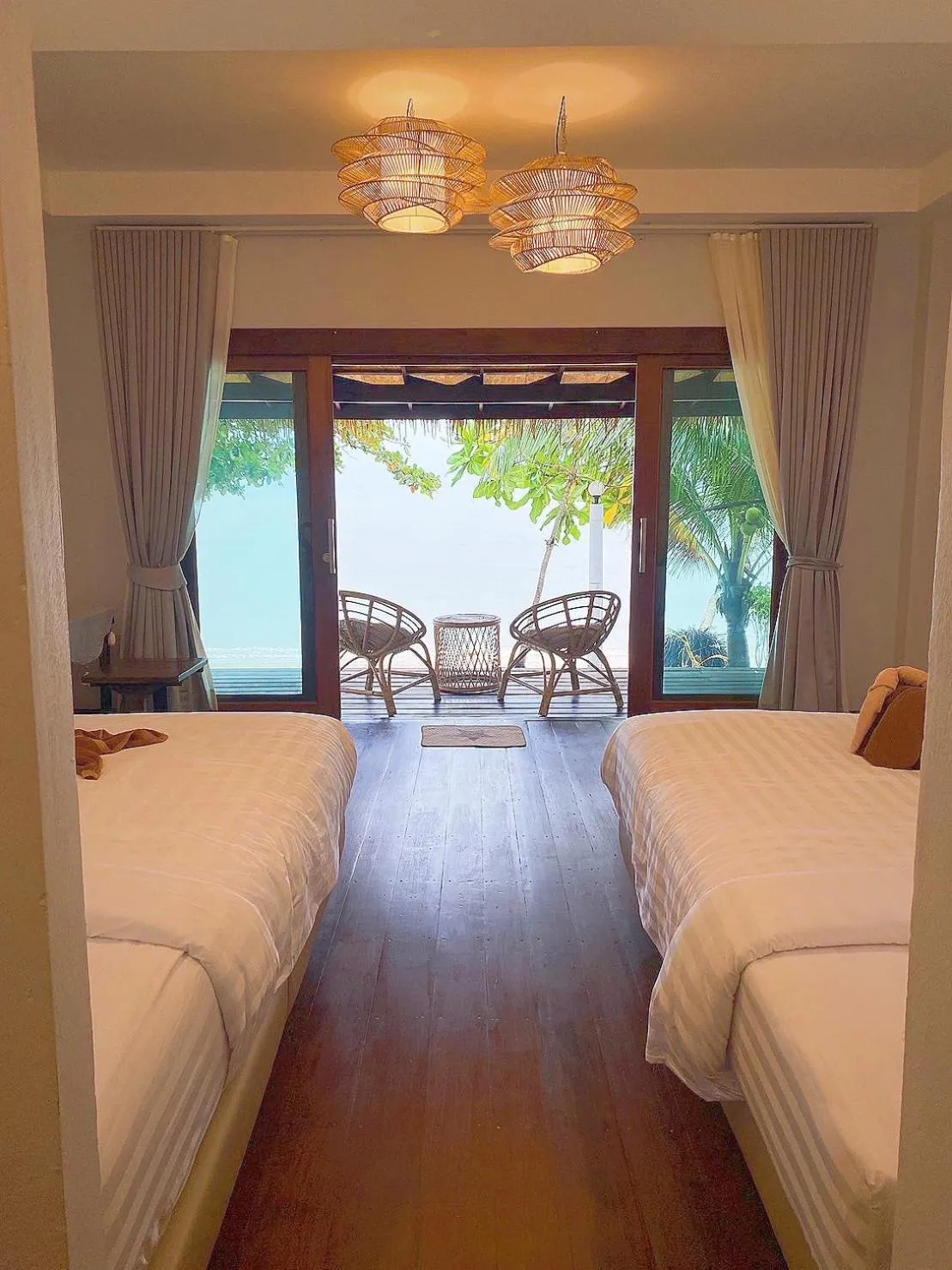 Bed in V-View Beach Resort