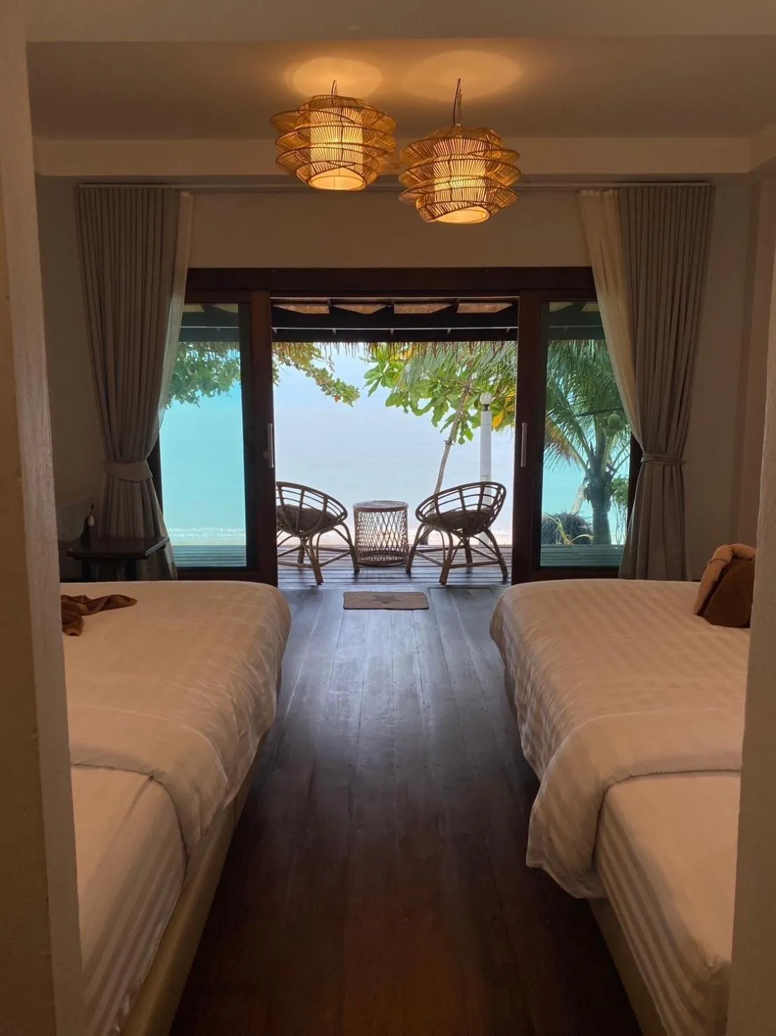 Bed in V-View Beach Resort