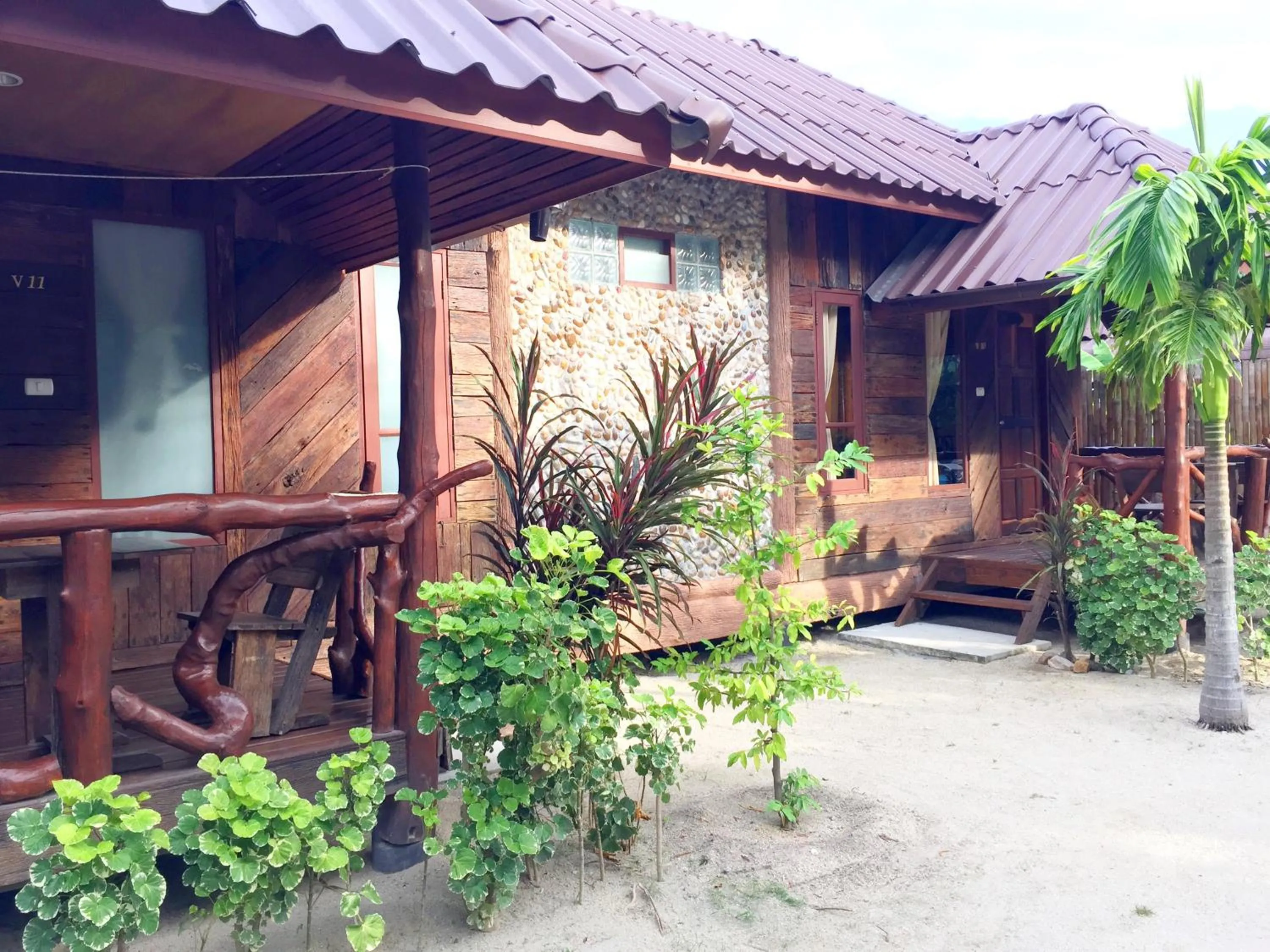 Facade/entrance in V-View Beach Resort