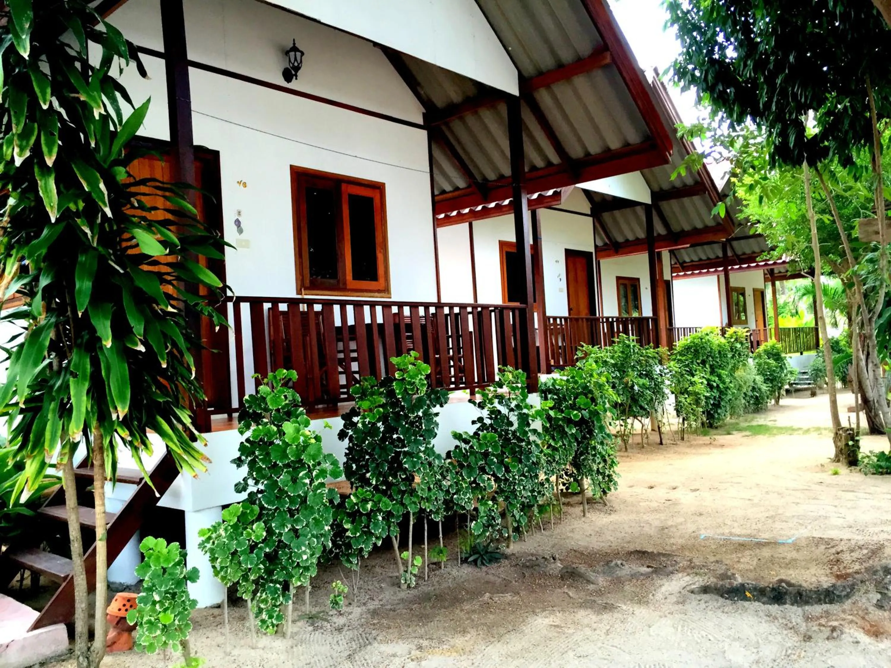 Facade/entrance in V-View Beach Resort