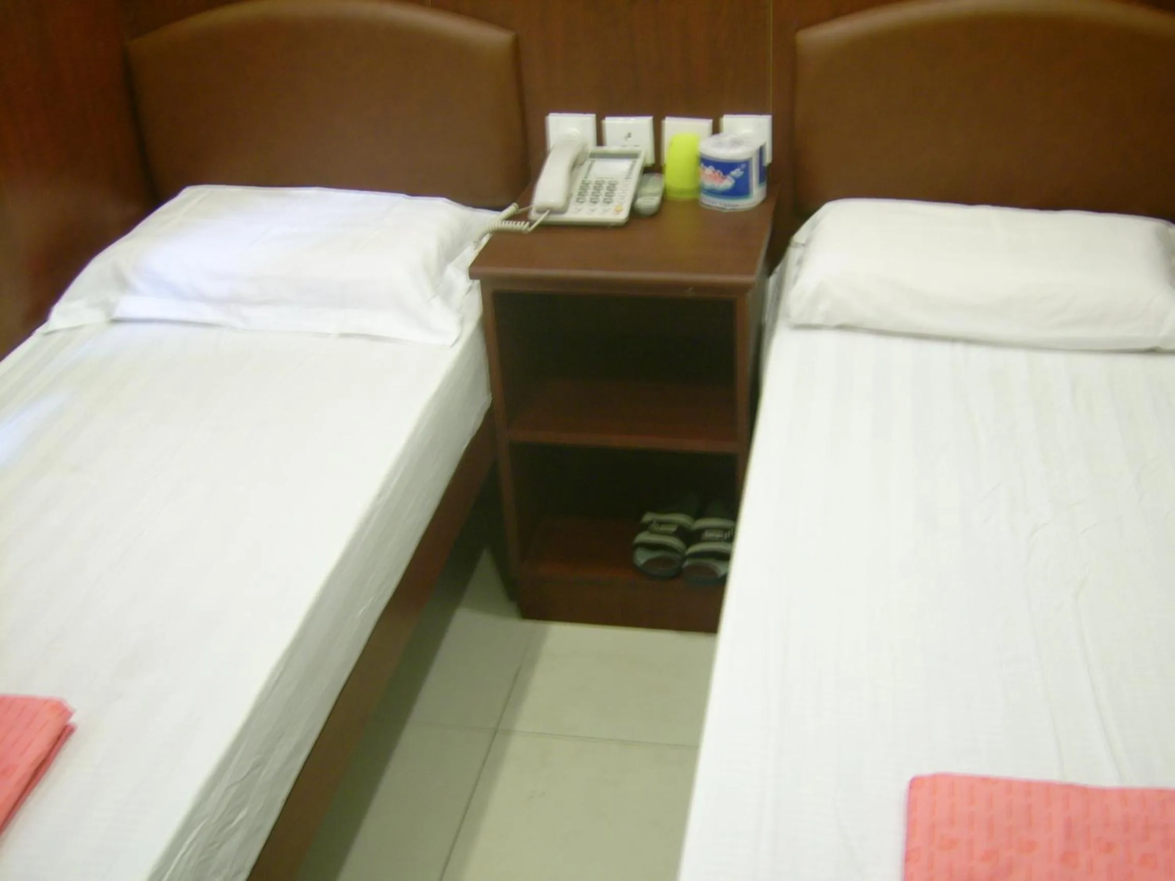 Bedroom, Bed in Hong Kong CoLiving Space