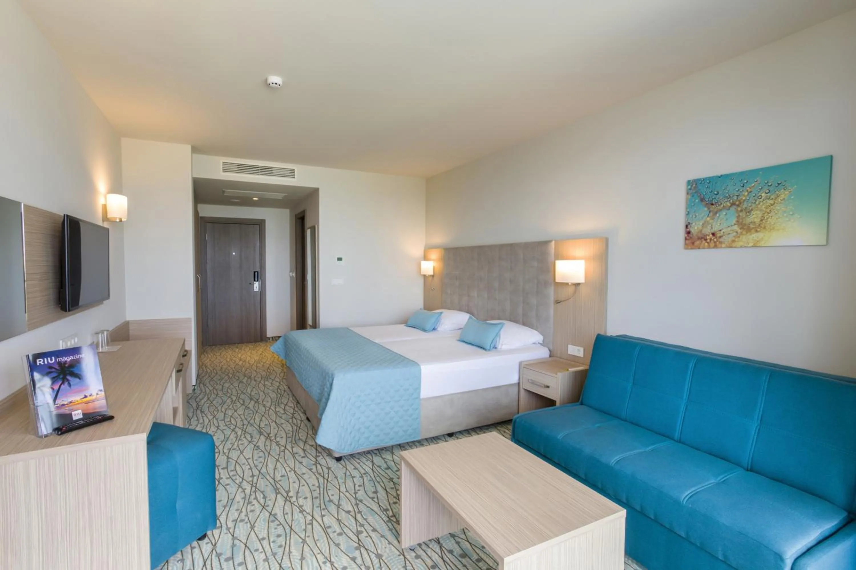 Photo of the whole room, Bed in Astoria Hotel All Inclusive & Private Beach