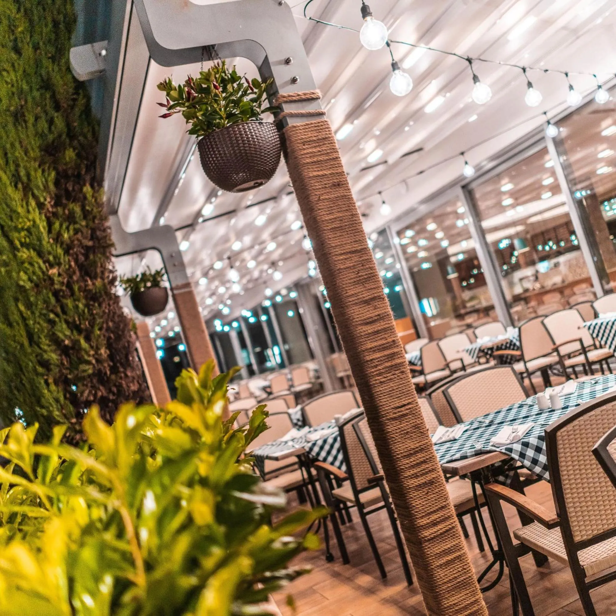 Restaurant/places to eat in Astoria Hotel All Inclusive & Private Beach