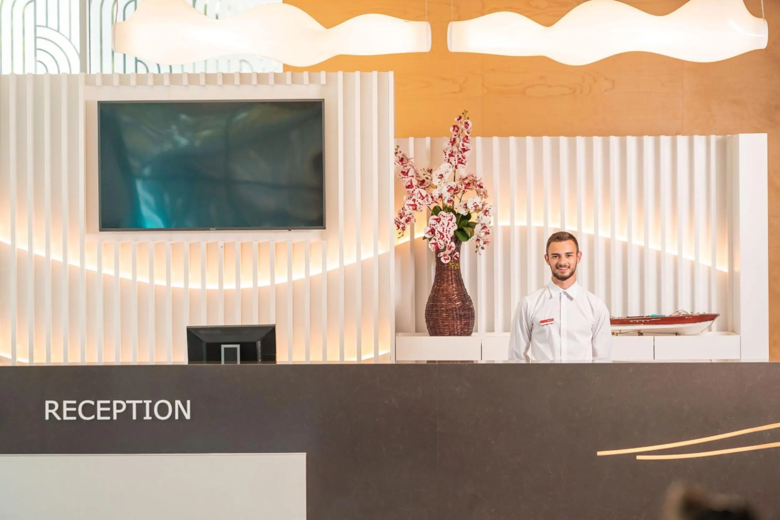 Lobby or reception in Astoria Hotel All Inclusive & Private Beach