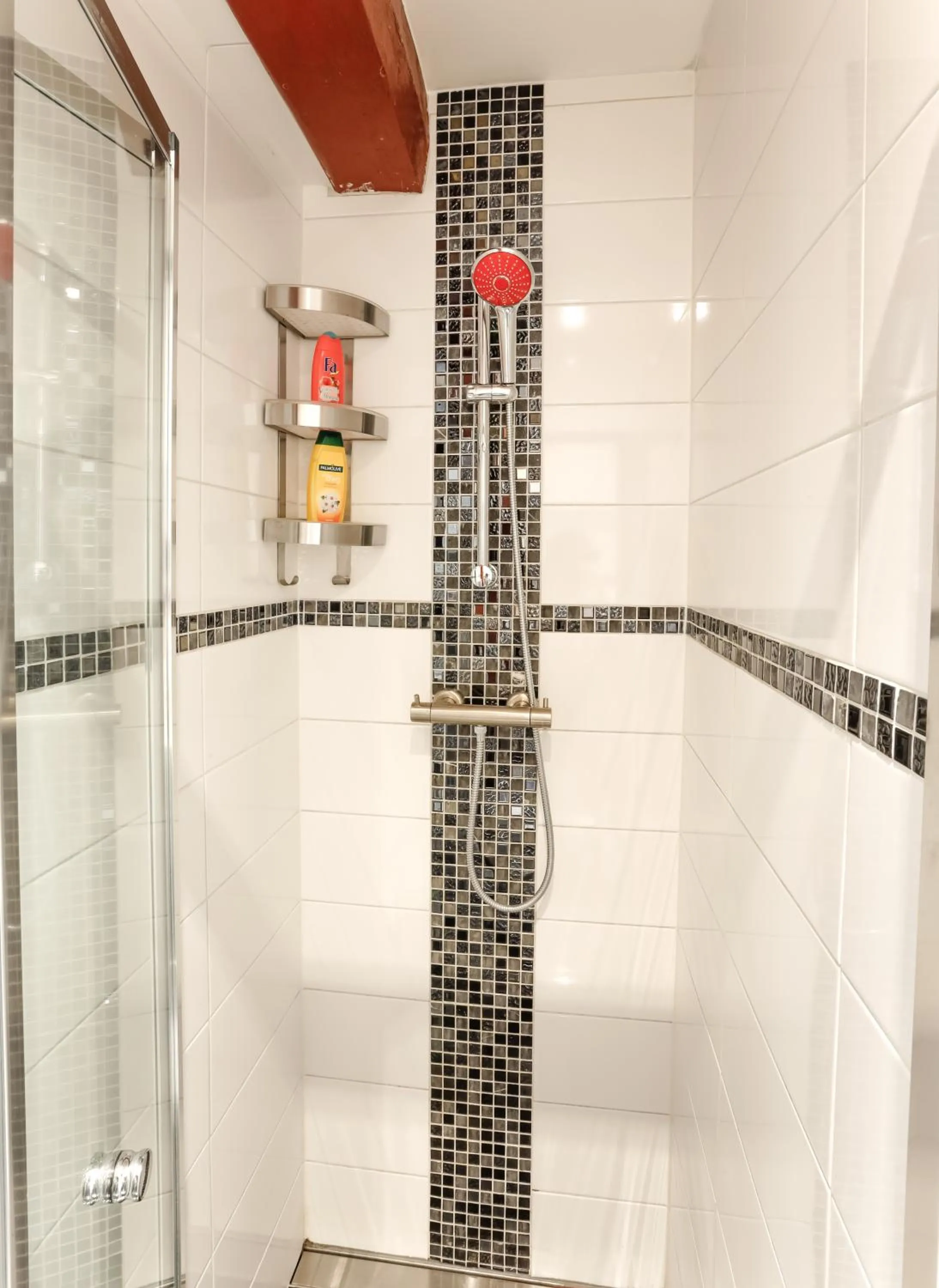 Shower in Sunflower Amsterdam