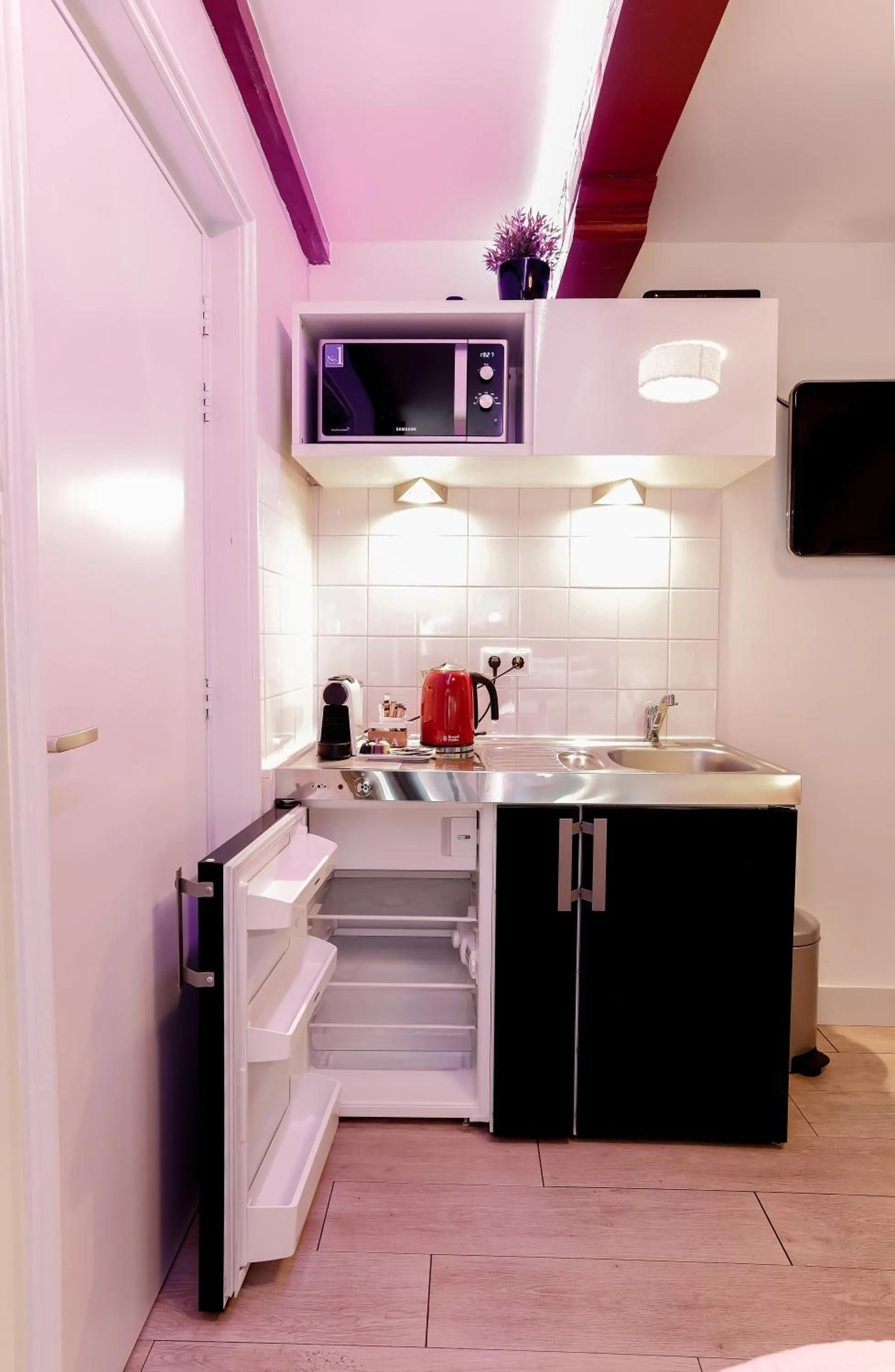 Kitchen or kitchenette in Sunflower Amsterdam