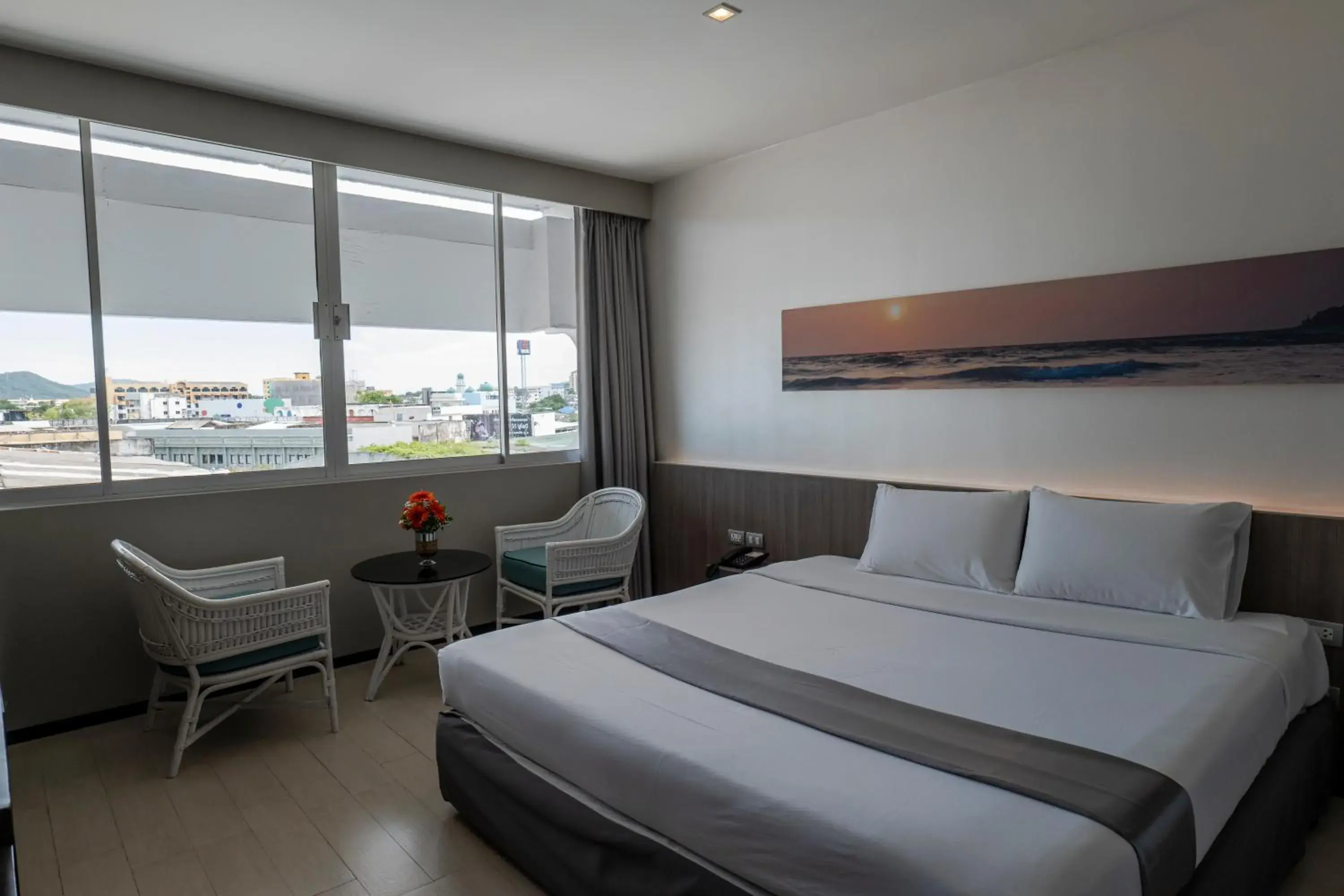 Deluxe Double Room in Pearl Hotel Phuket Deluxe Double Room in Pearl Hotel Phuket