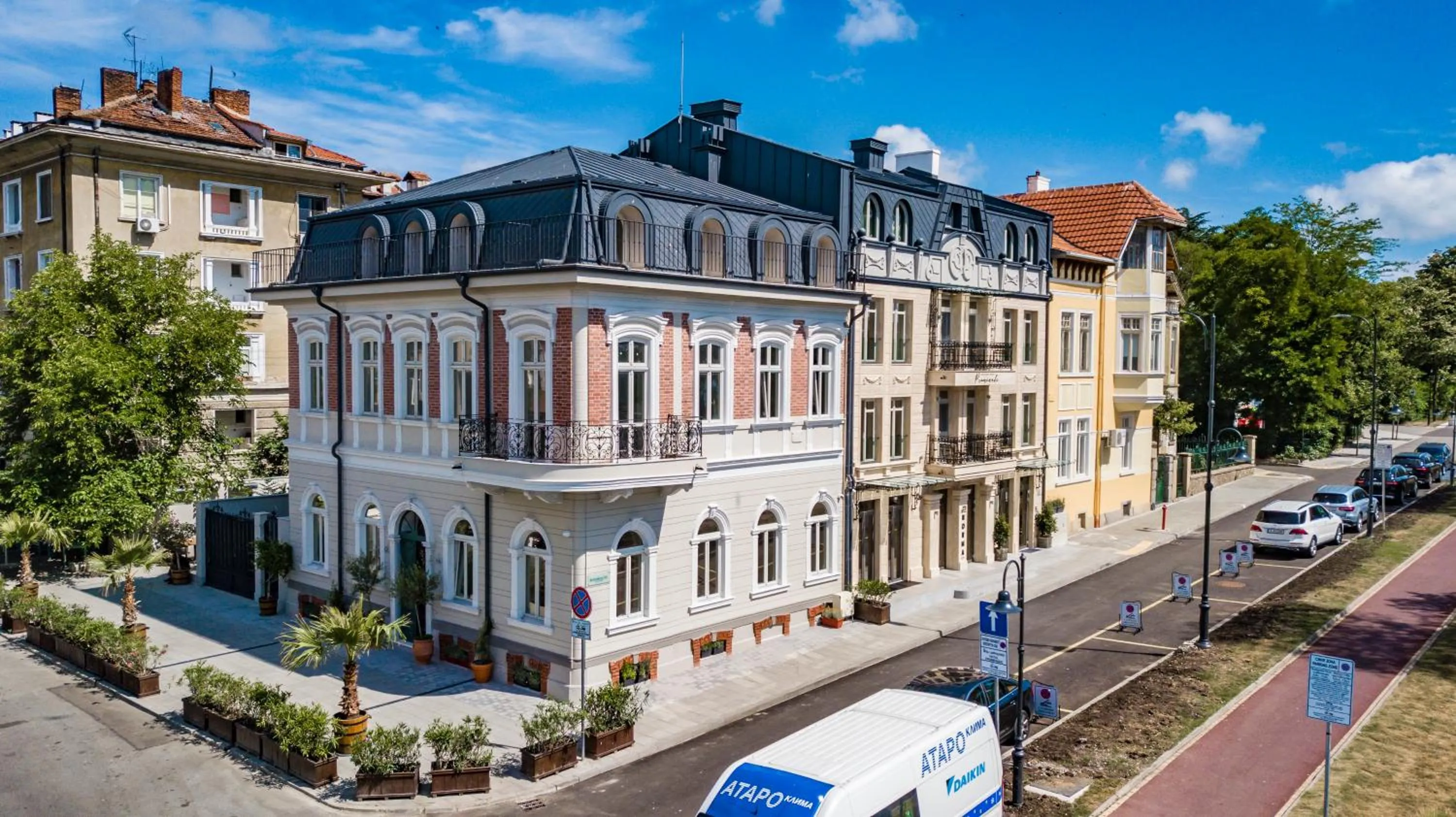 Property building in Villa Promenade