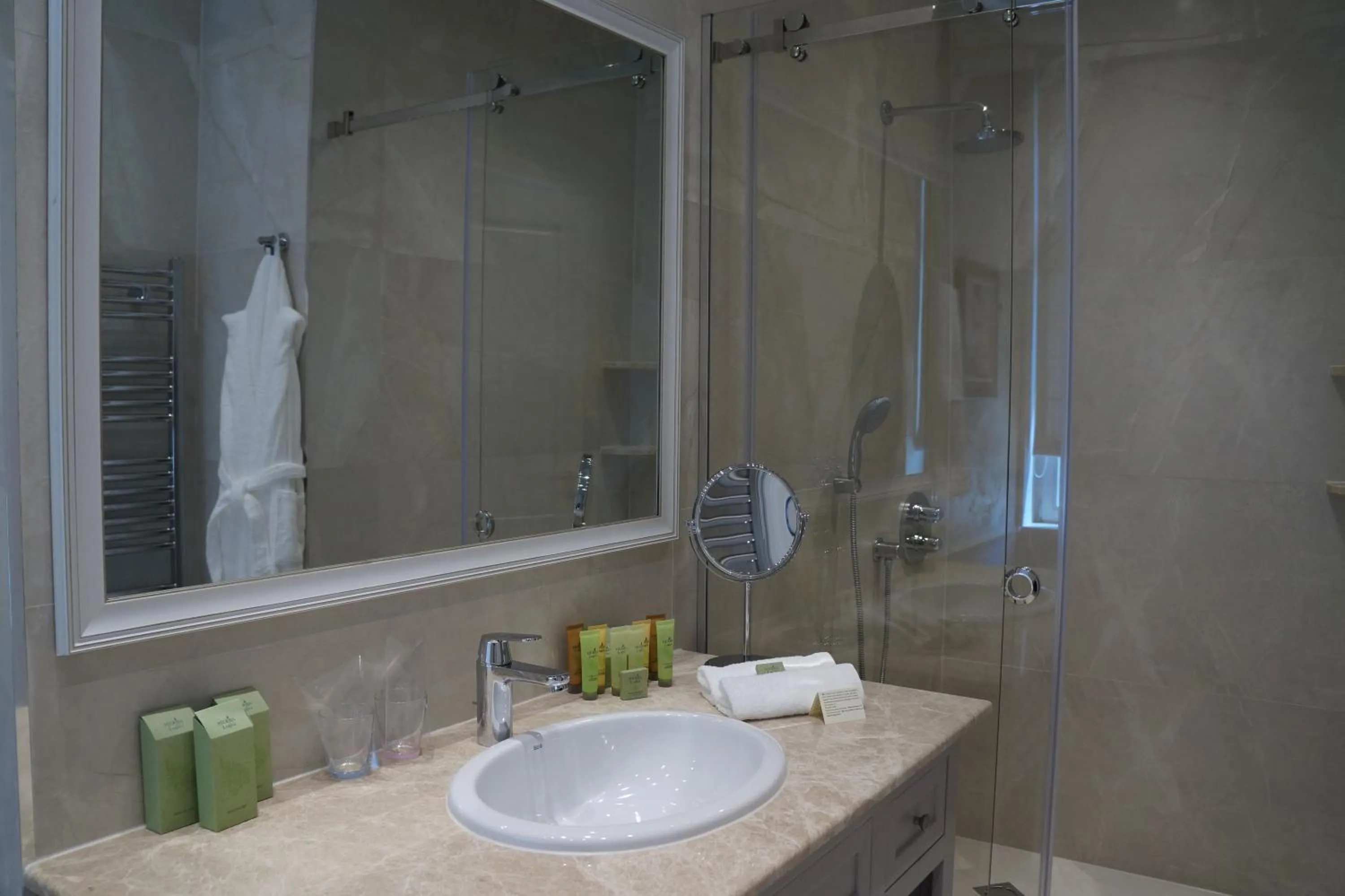 Shower in Villa Promenade