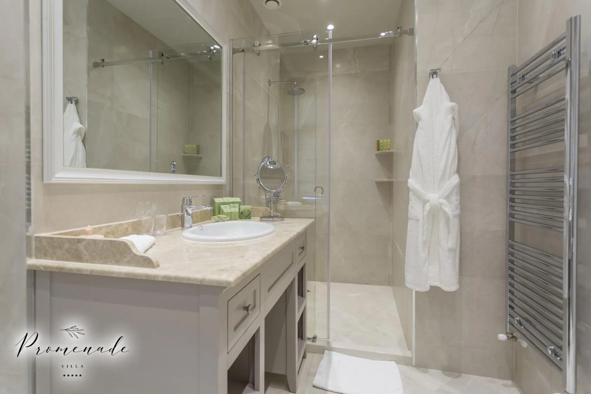 Shower in Villa Promenade