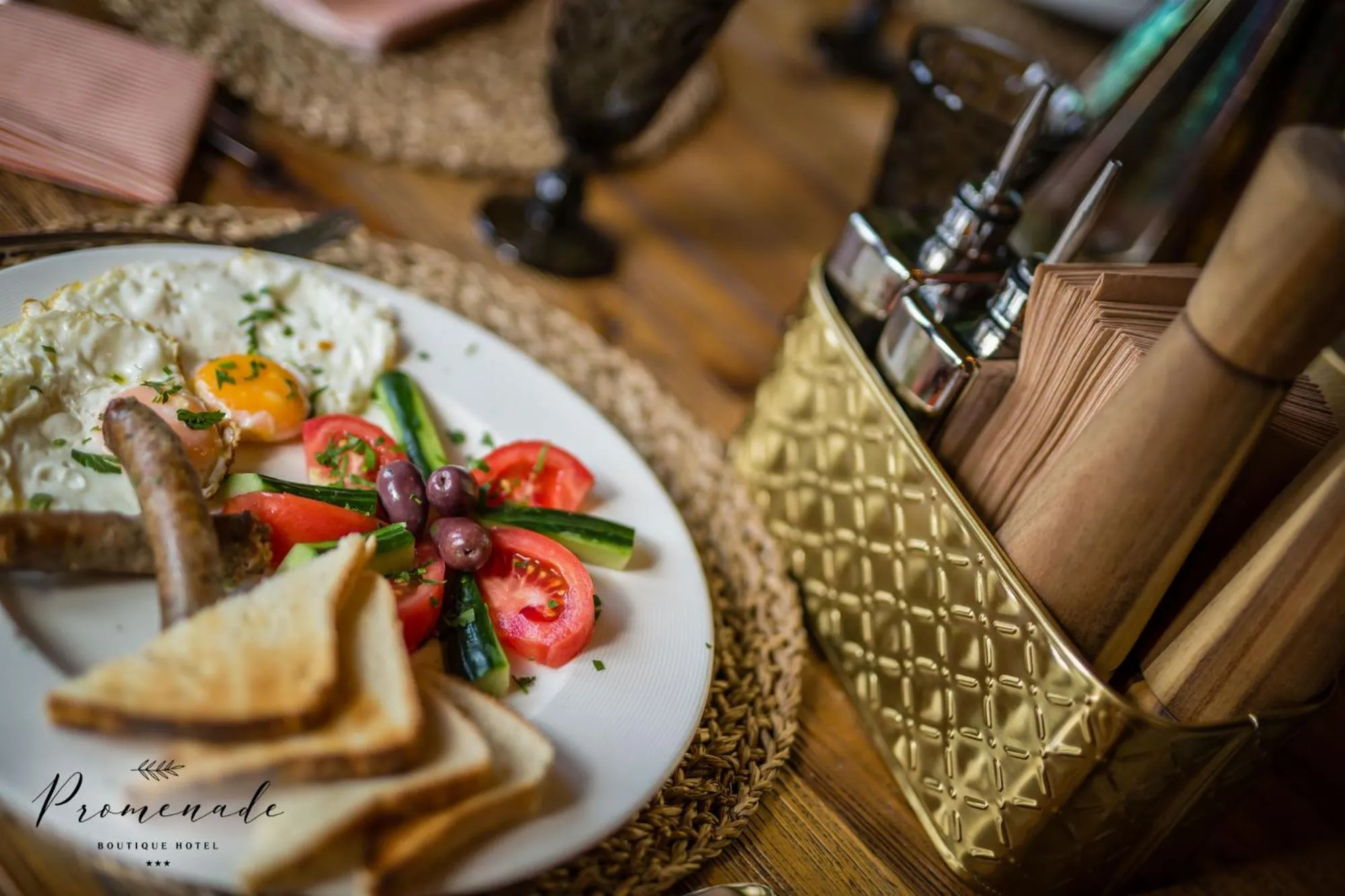 Food and drinks in Villa Promenade