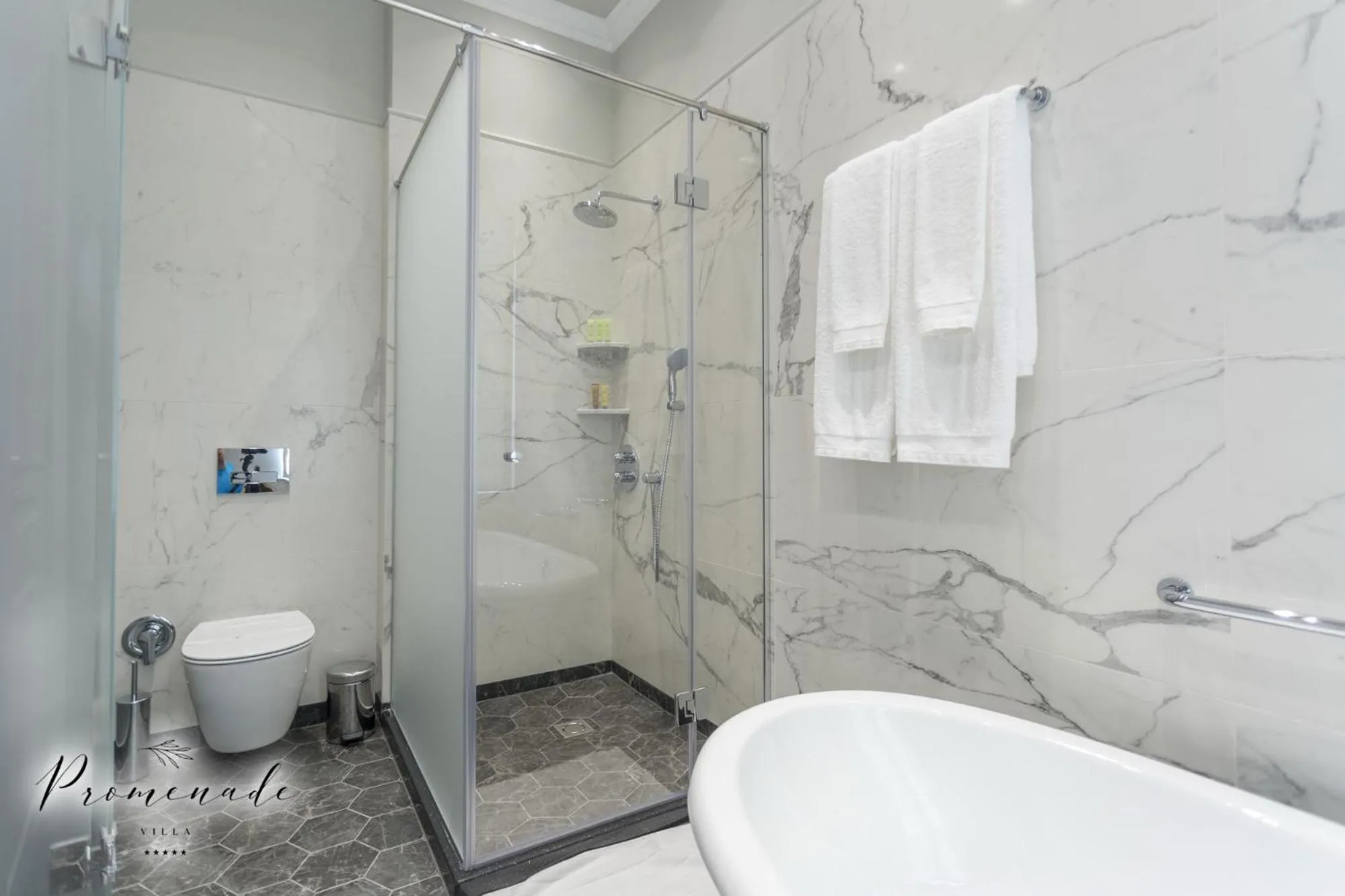 Bathroom in Villa Promenade