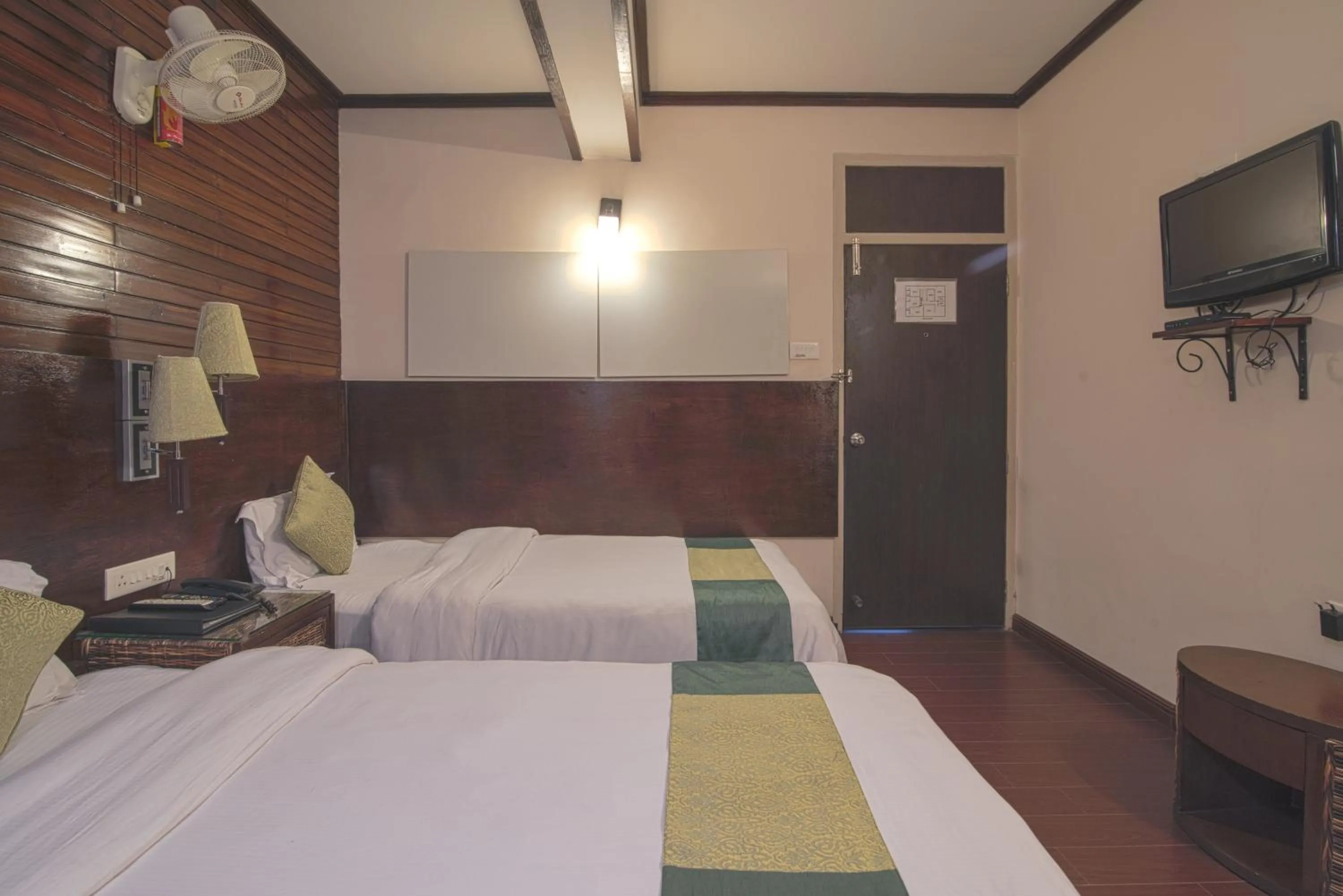 Bed in The Nettle and Fern Hotel Gangtok