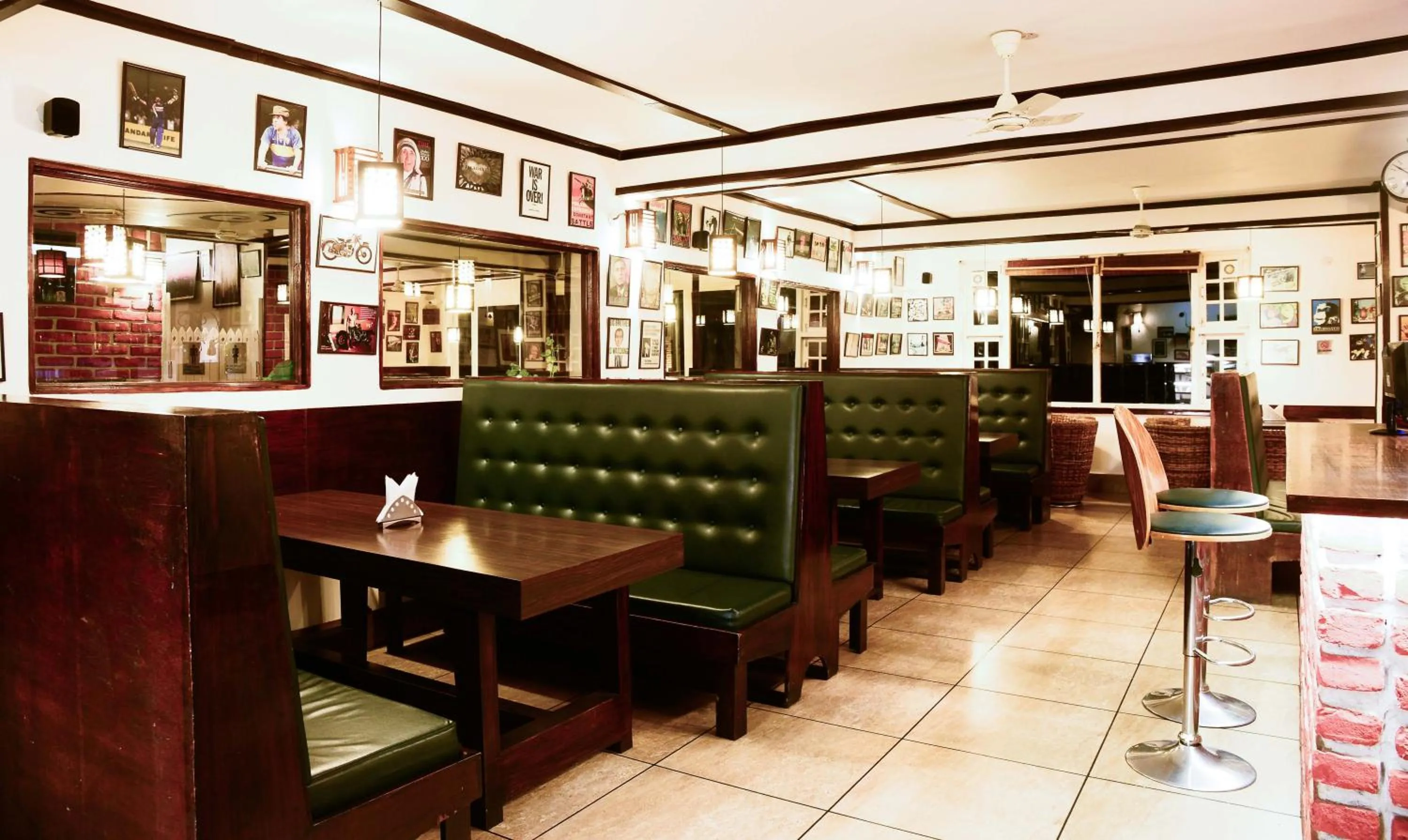 Restaurant/places to eat in The Nettle and Fern Hotel Gangtok