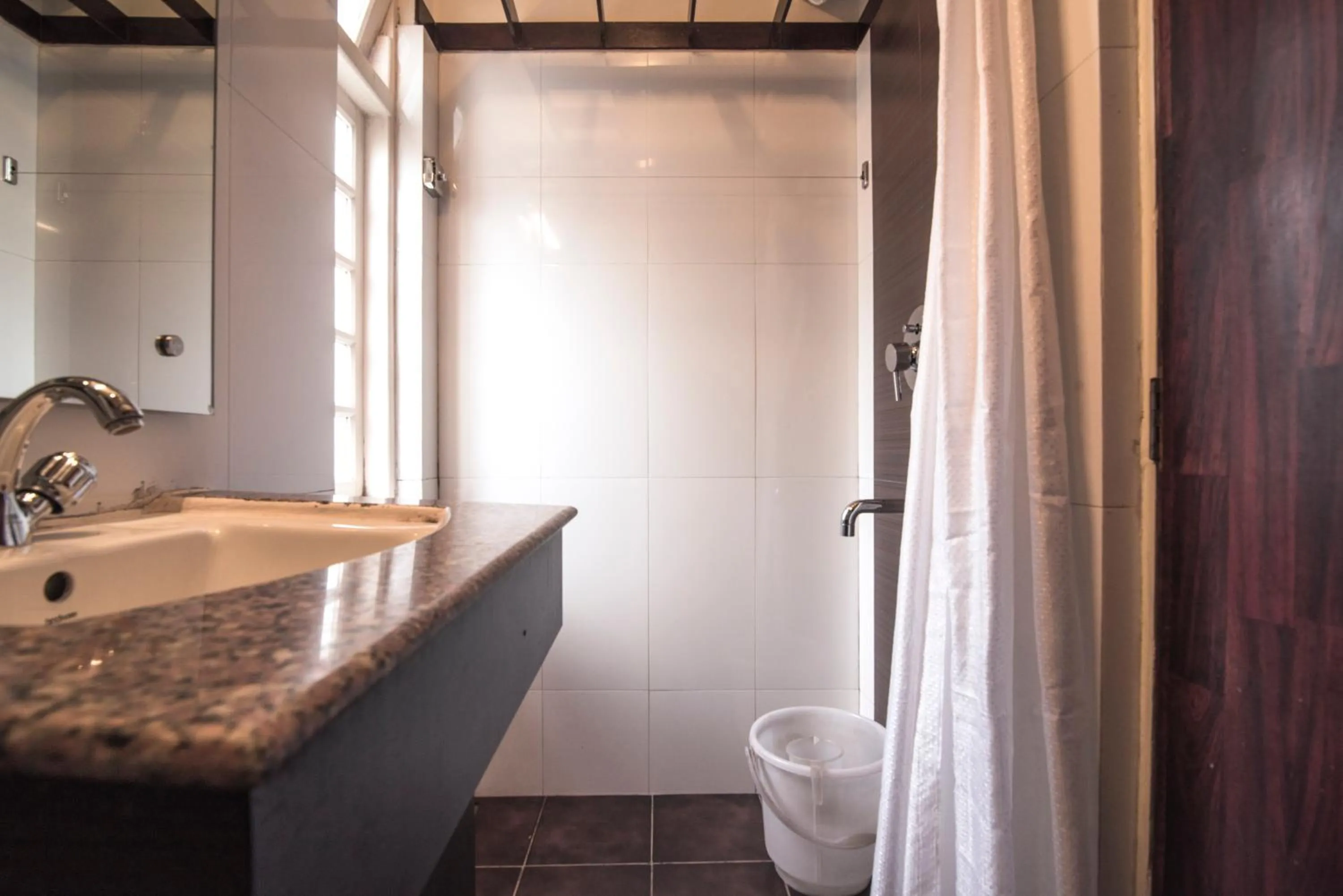 Shower in The Nettle and Fern Hotel Gangtok