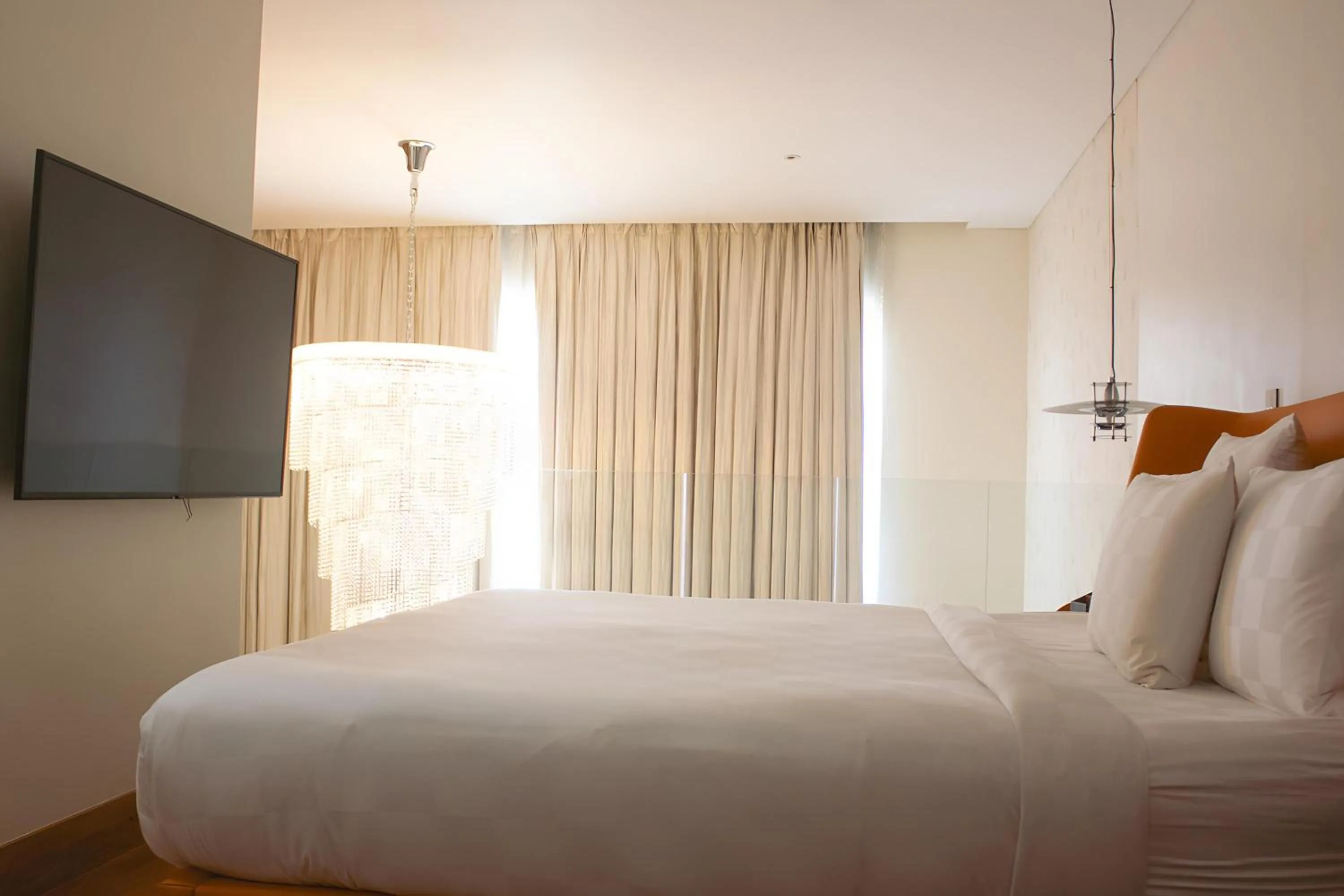 Bed in Airways Hotel