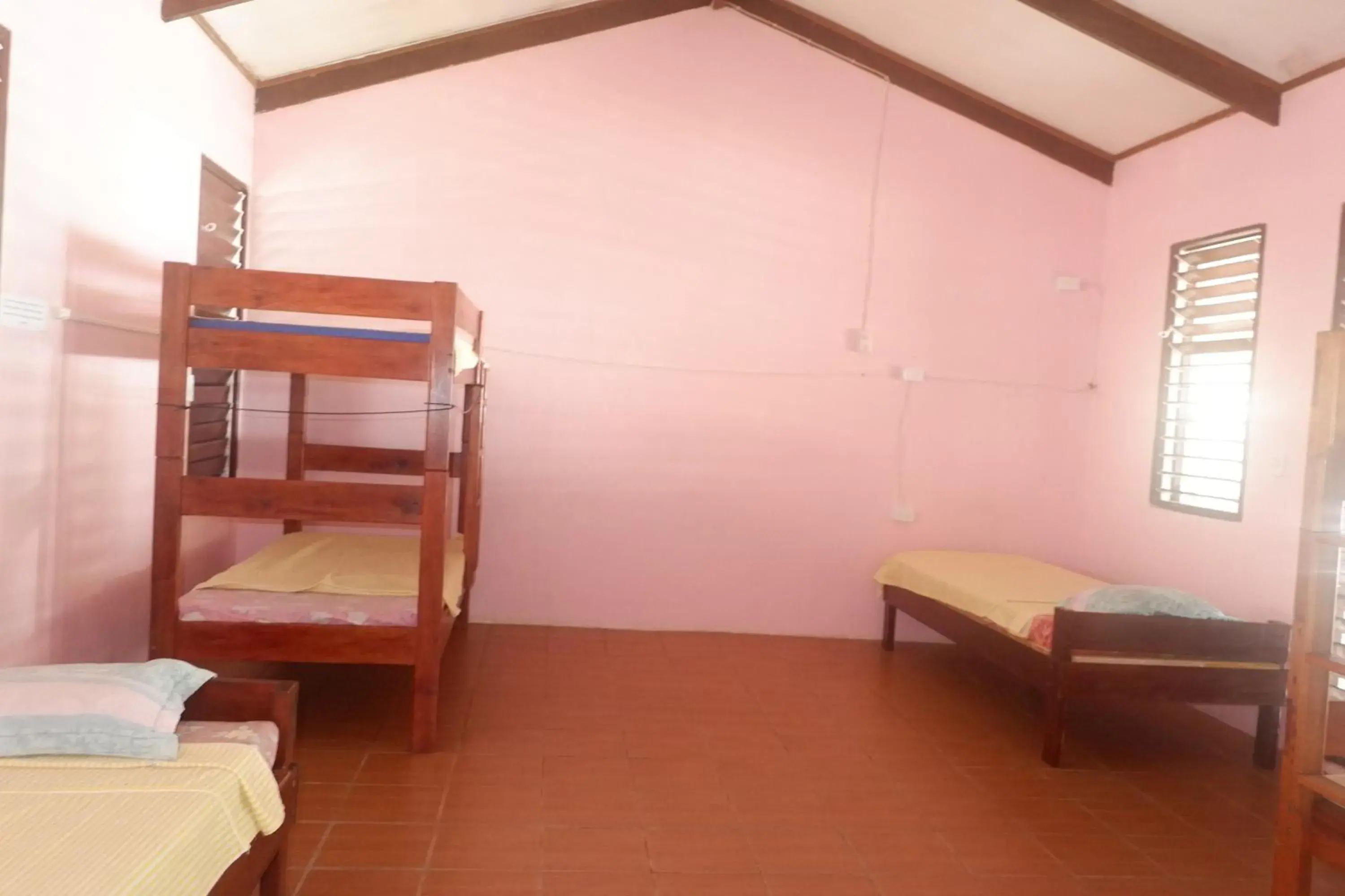 Bed in 8-Bed Mixed Dormitory Room in Bluepango Guest House Bed in 8-Bed Mixed Dormitory Room in Bluepango Guest House
