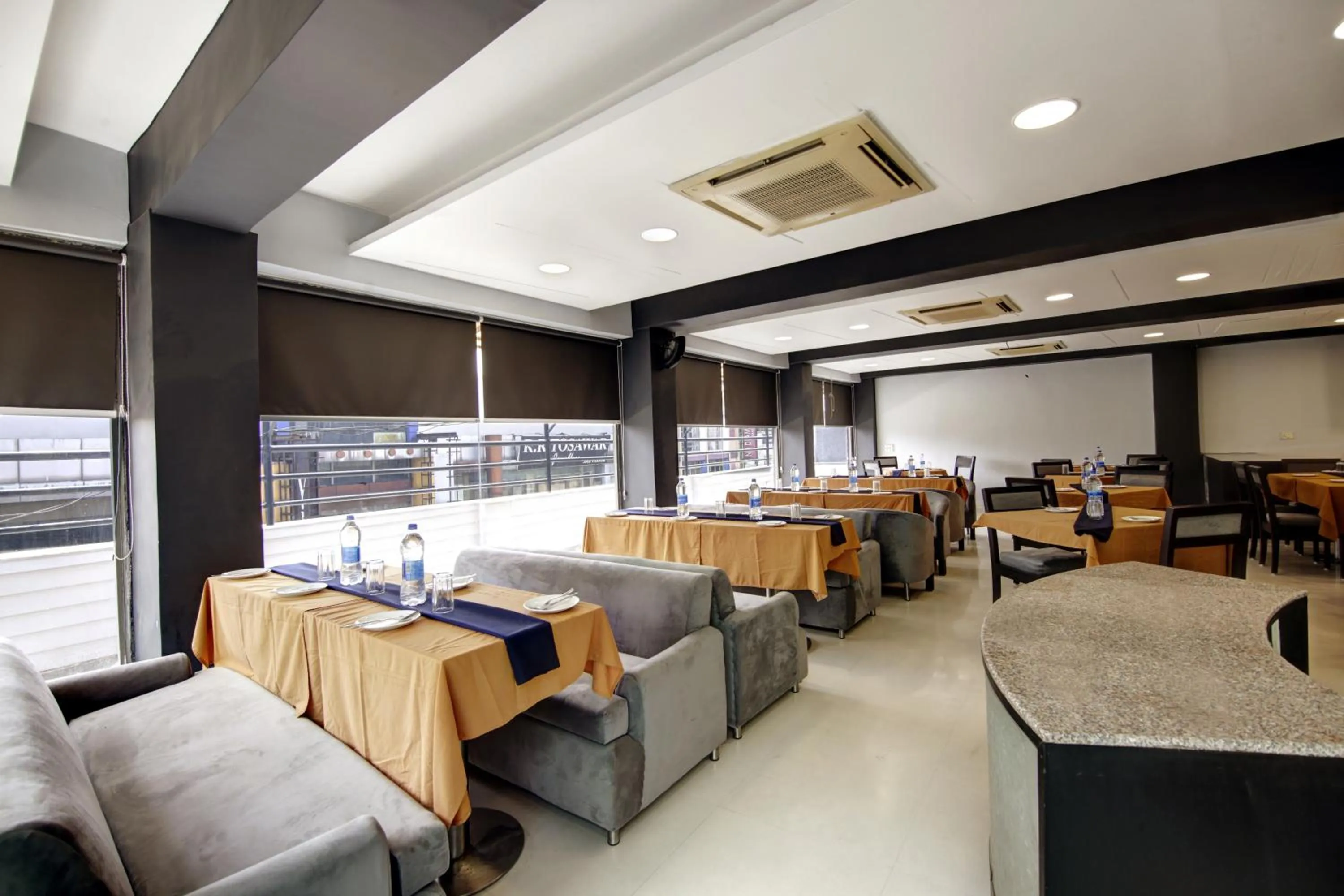 Banquet/Function facilities in Hotel BB Palace (A Family Hotel)