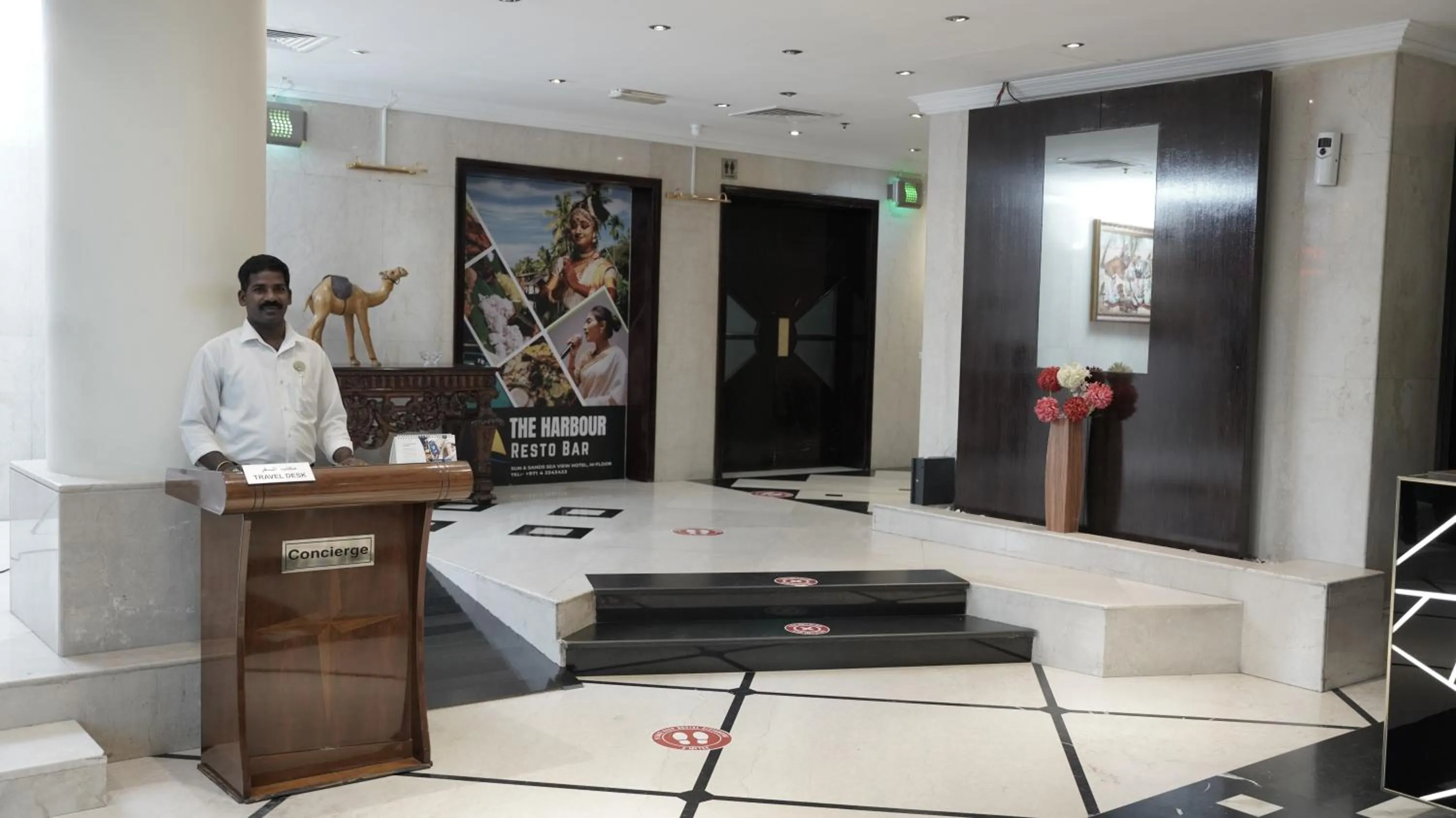 Lobby or reception in Sun & Sands Sea View Hotel