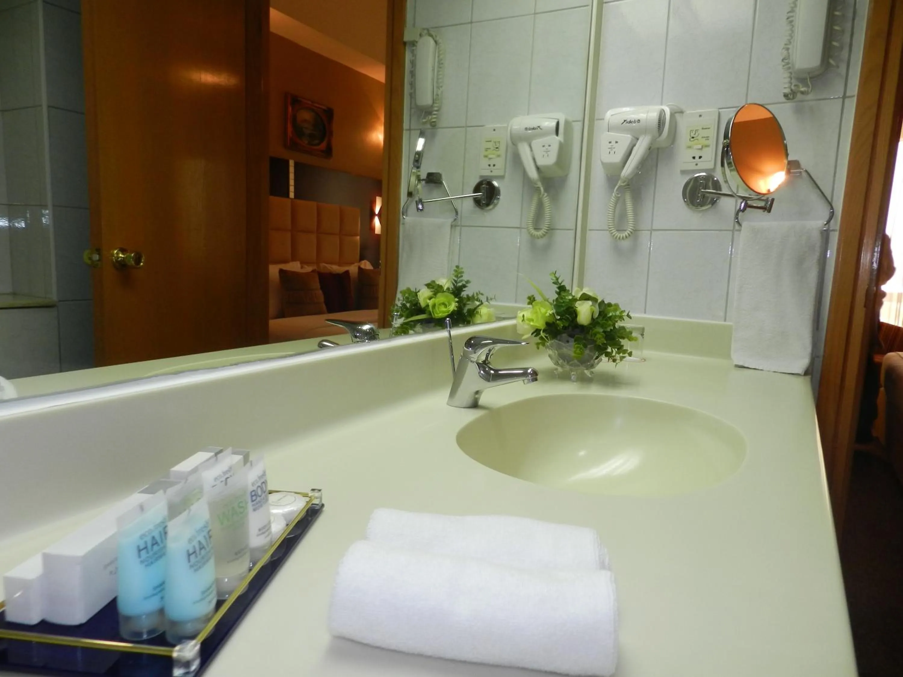 Bathroom in Sun & Sands Sea View Hotel