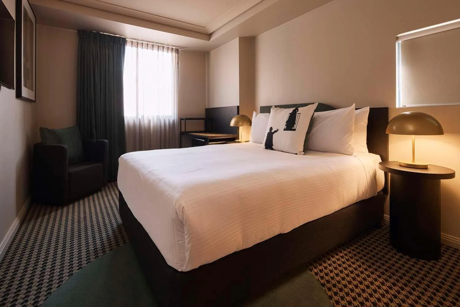 Bedroom, Bed in The Capitol Hotel Sydney