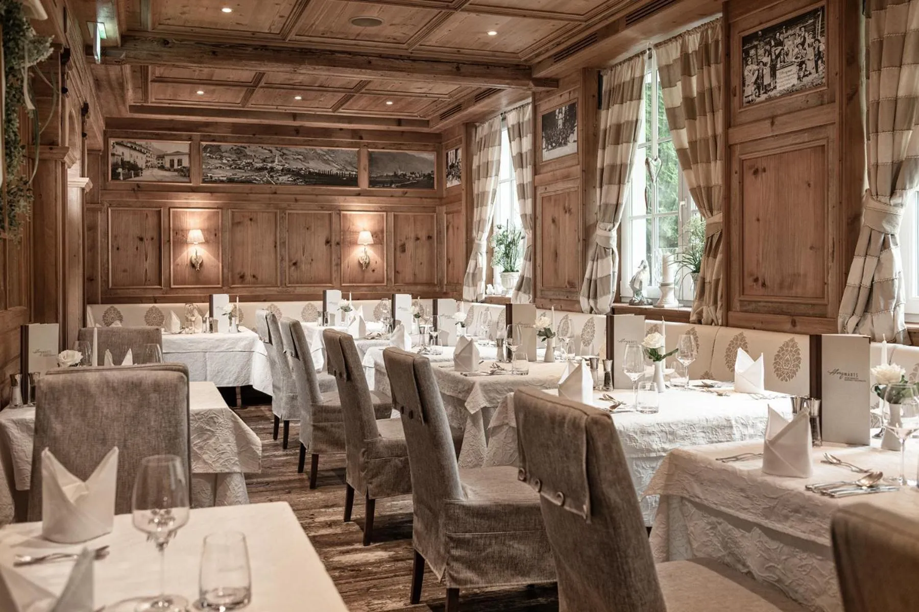 Restaurant/places to eat in Hotel Bismarck