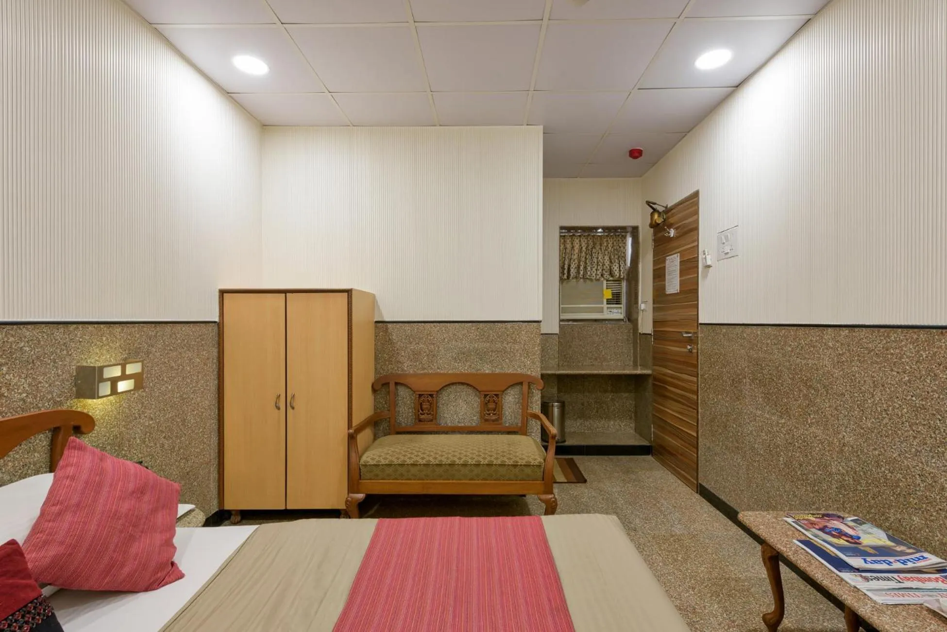 Photo of the whole room, Bed in Hotel Royal Castle