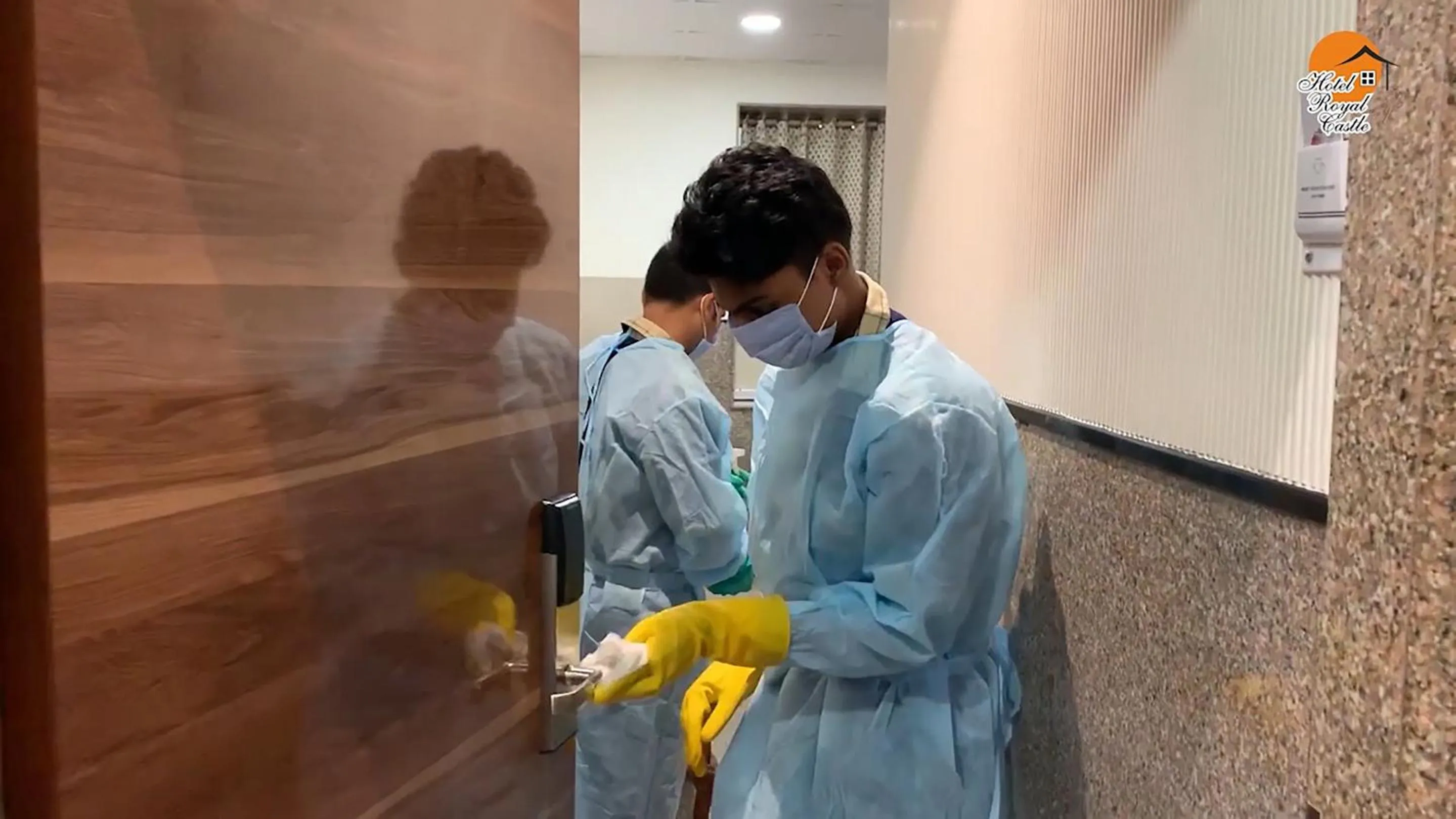 room service in Hotel Royal Castle