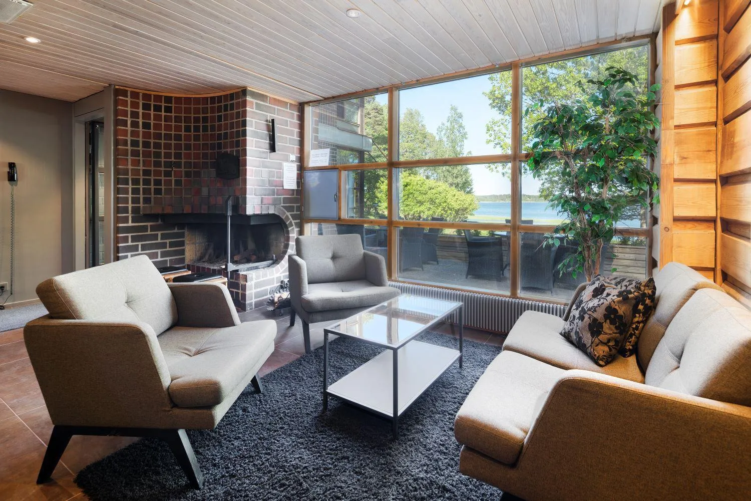 Area and facilities in Majvik Congress Hotel