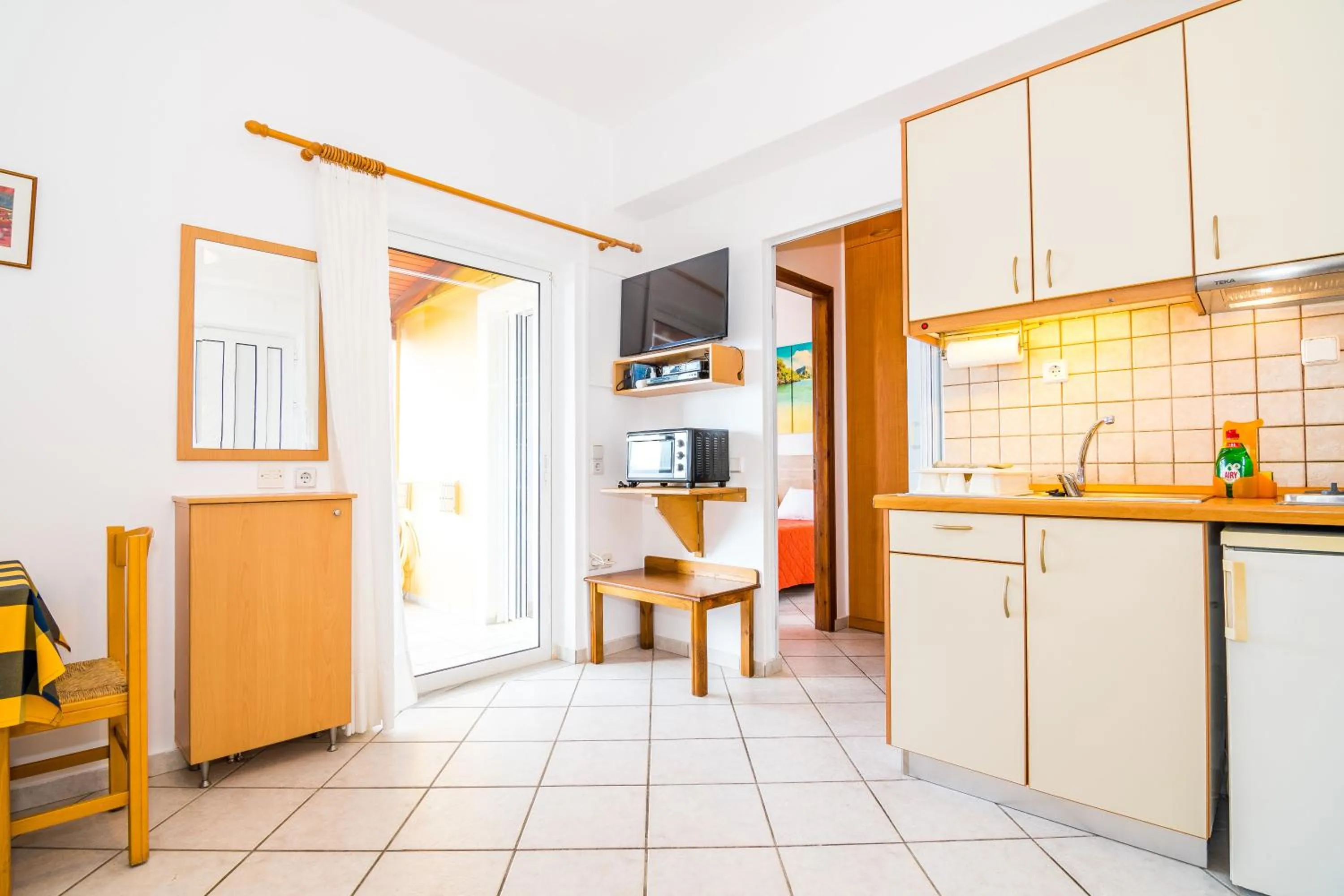 TV and multimedia in Thalassa Apartments